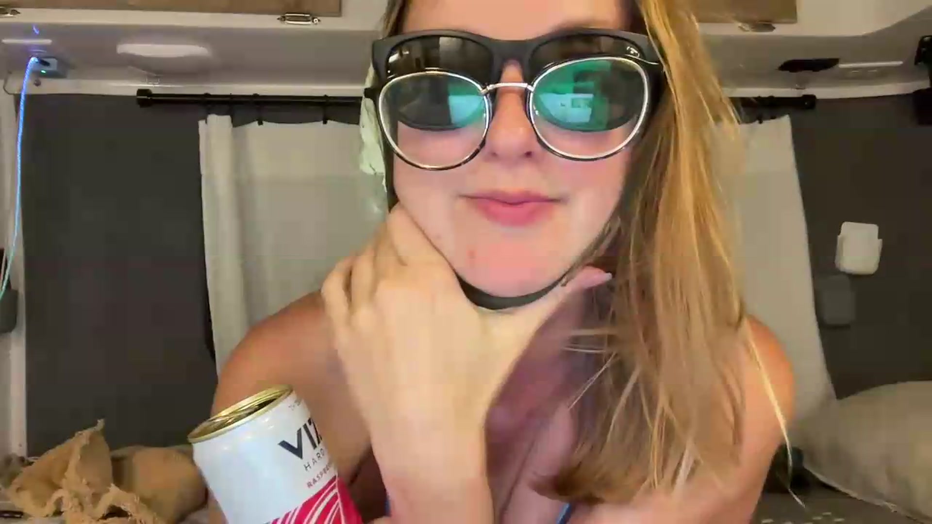 Gallery image thumbnail from JourneyJade's myfreecams stream on, 05/17/2026, 03:25 image 3 of 20