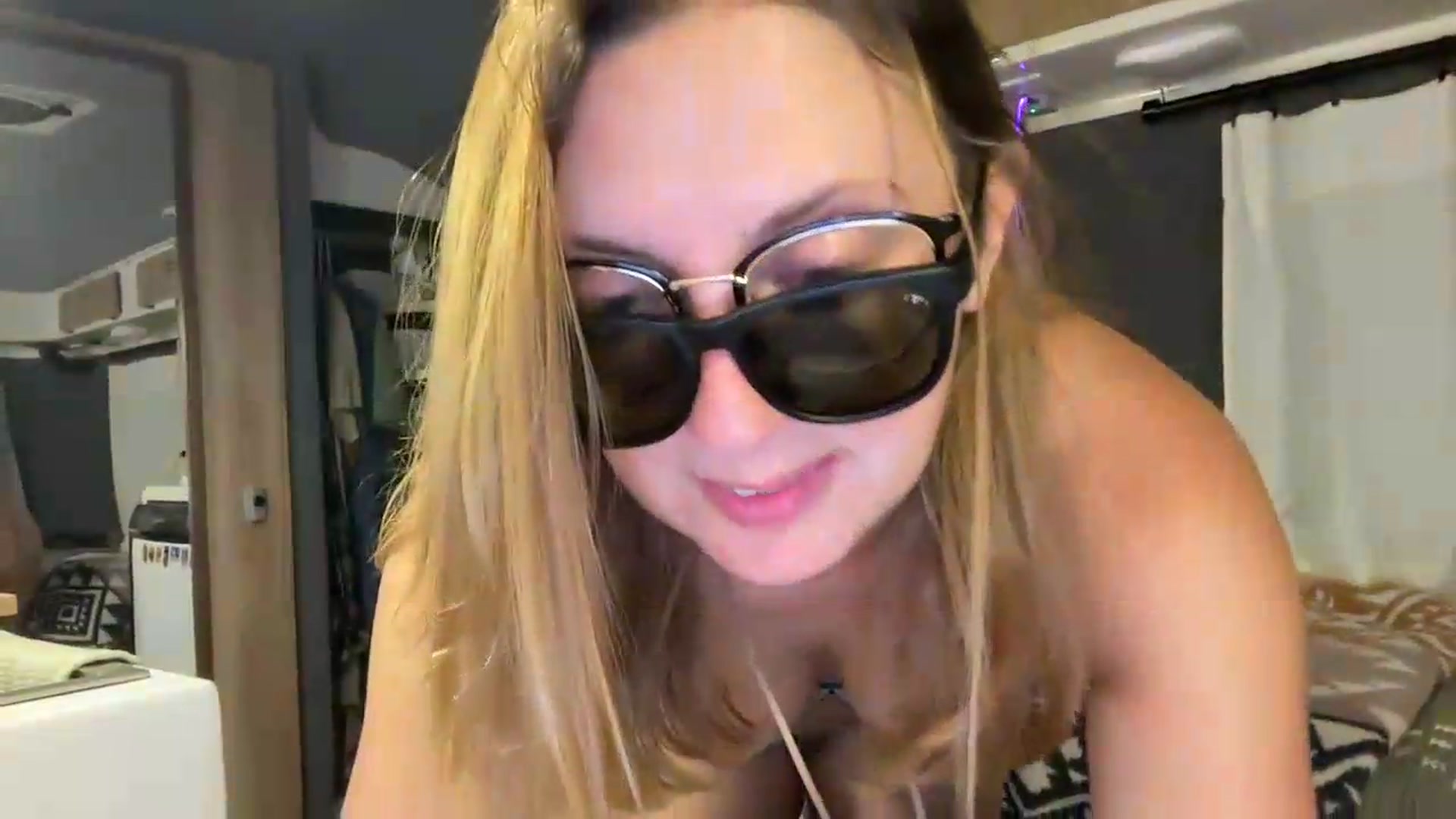 Gallery image thumbnail from JourneyJade's myfreecams stream on, 05/17/2026, 03:25 image 10 of 20