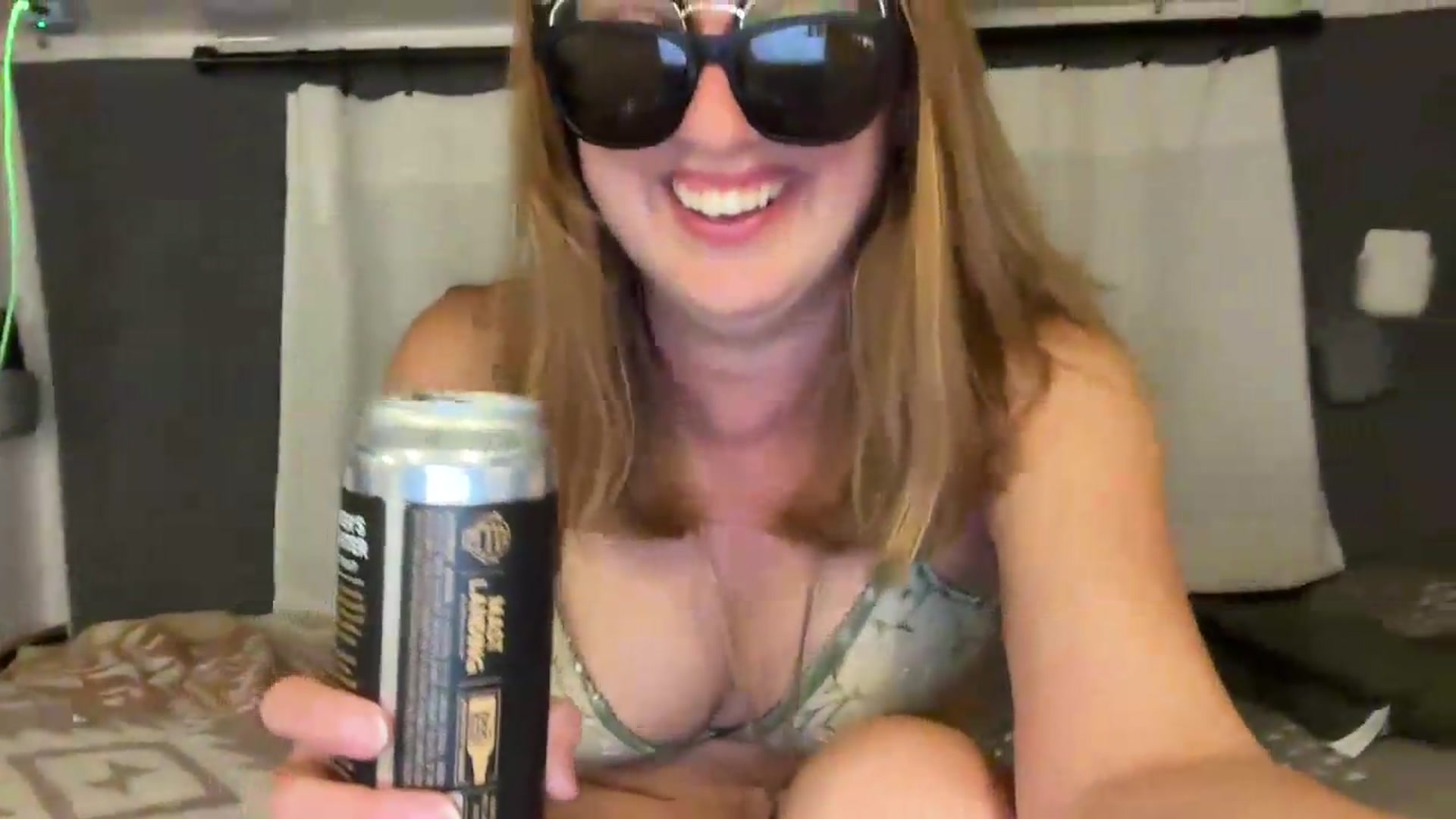 Gallery image thumbnail from JourneyJade's myfreecams stream on, 05/17/2026, 03:25 image 14 of 20