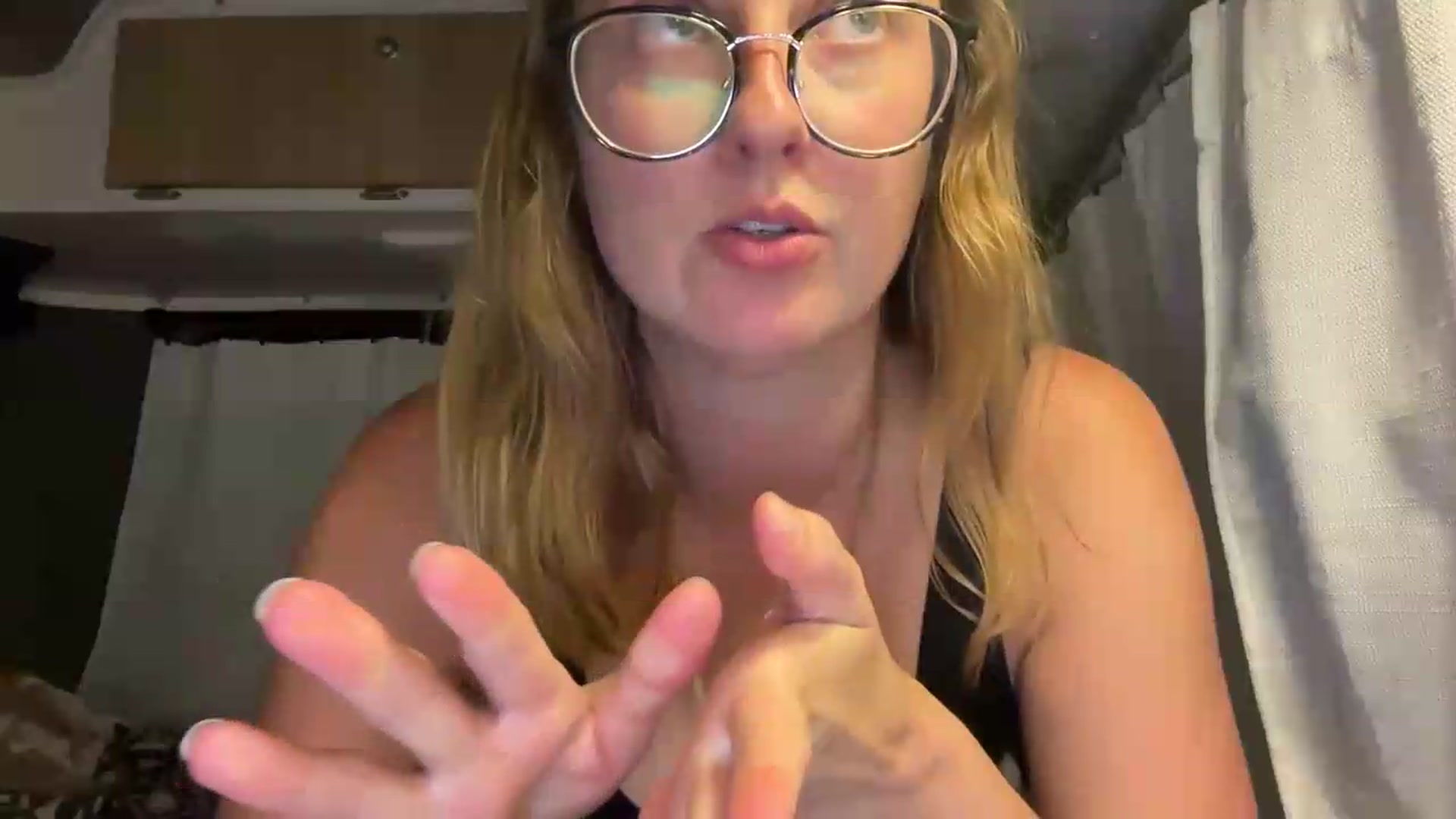 Gallery image thumbnail from JourneyJade's myfreecams stream on, 05/18/2026, 01:15 image 17 of 20