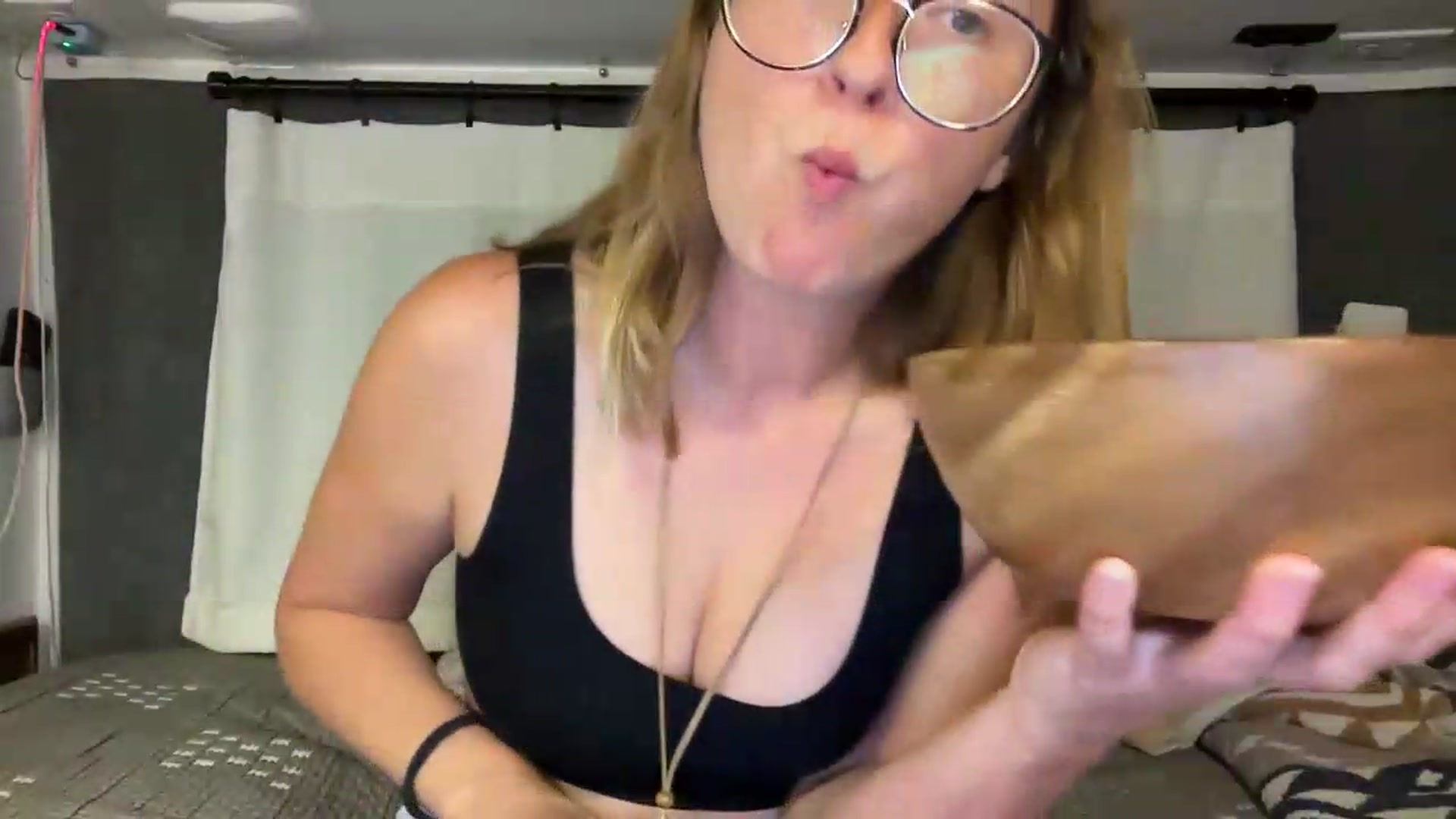 Gallery image thumbnail from JourneyJade's myfreecams stream on, 05/18/2026, 01:15 image 7 of 20