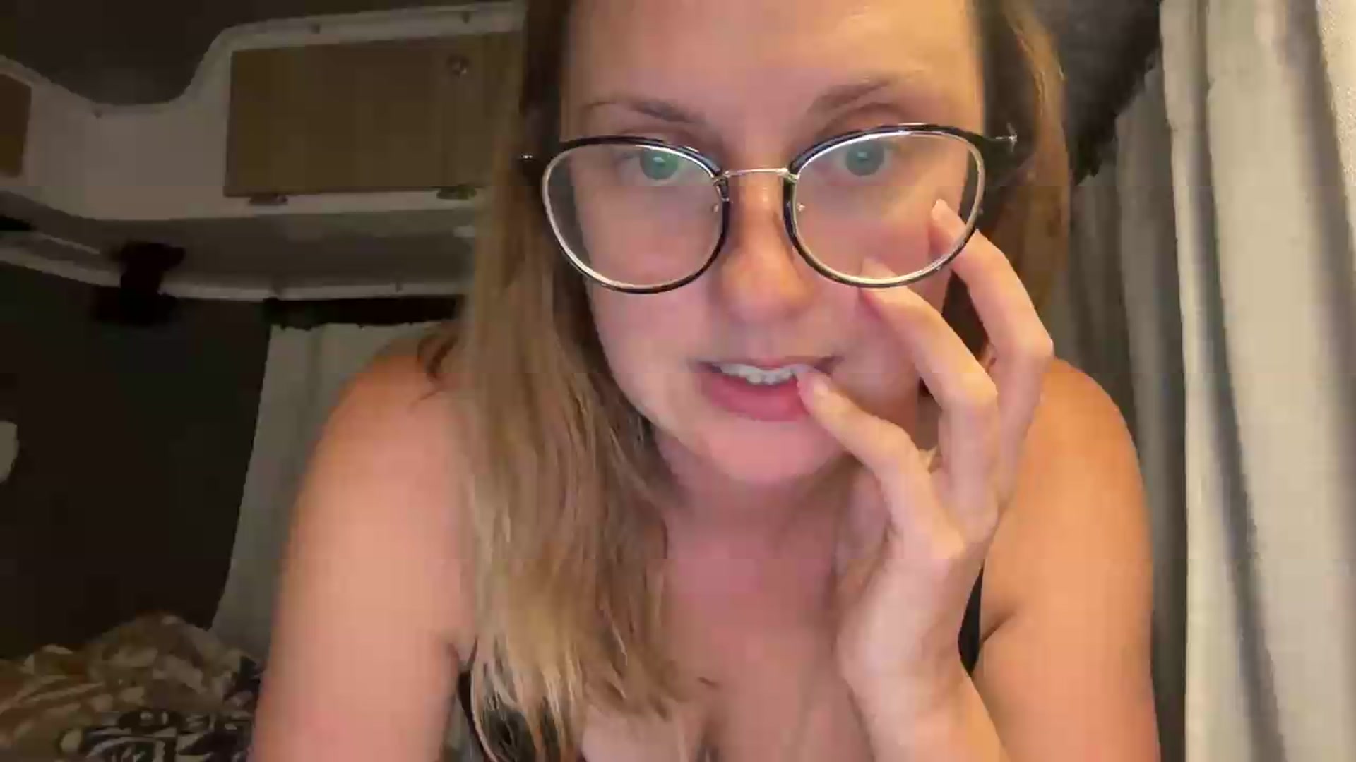 Gallery image thumbnail from JourneyJade's myfreecams stream on, 05/18/2026, 01:37 image 2 of 20