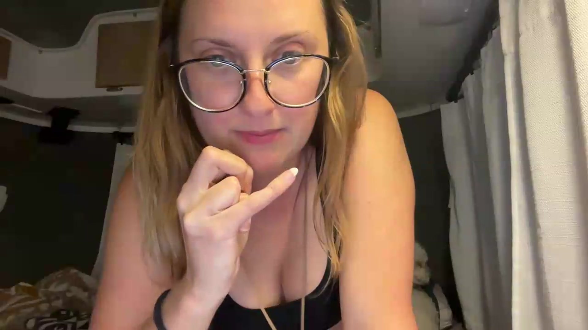 Gallery image thumbnail from JourneyJade's myfreecams stream on, 05/18/2026, 01:37 image 3 of 20