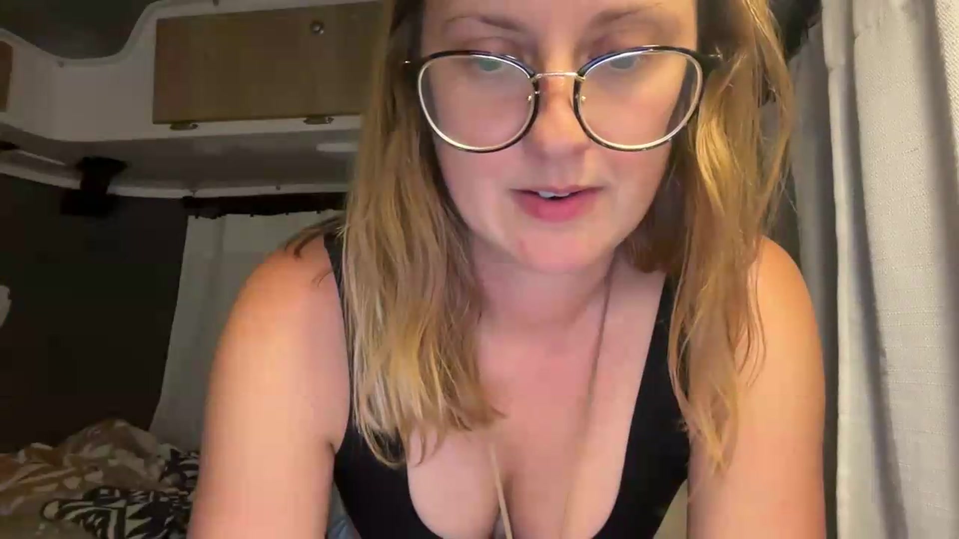 Gallery image thumbnail from JourneyJade's myfreecams stream on, 05/18/2026, 01:37 image 4 of 20