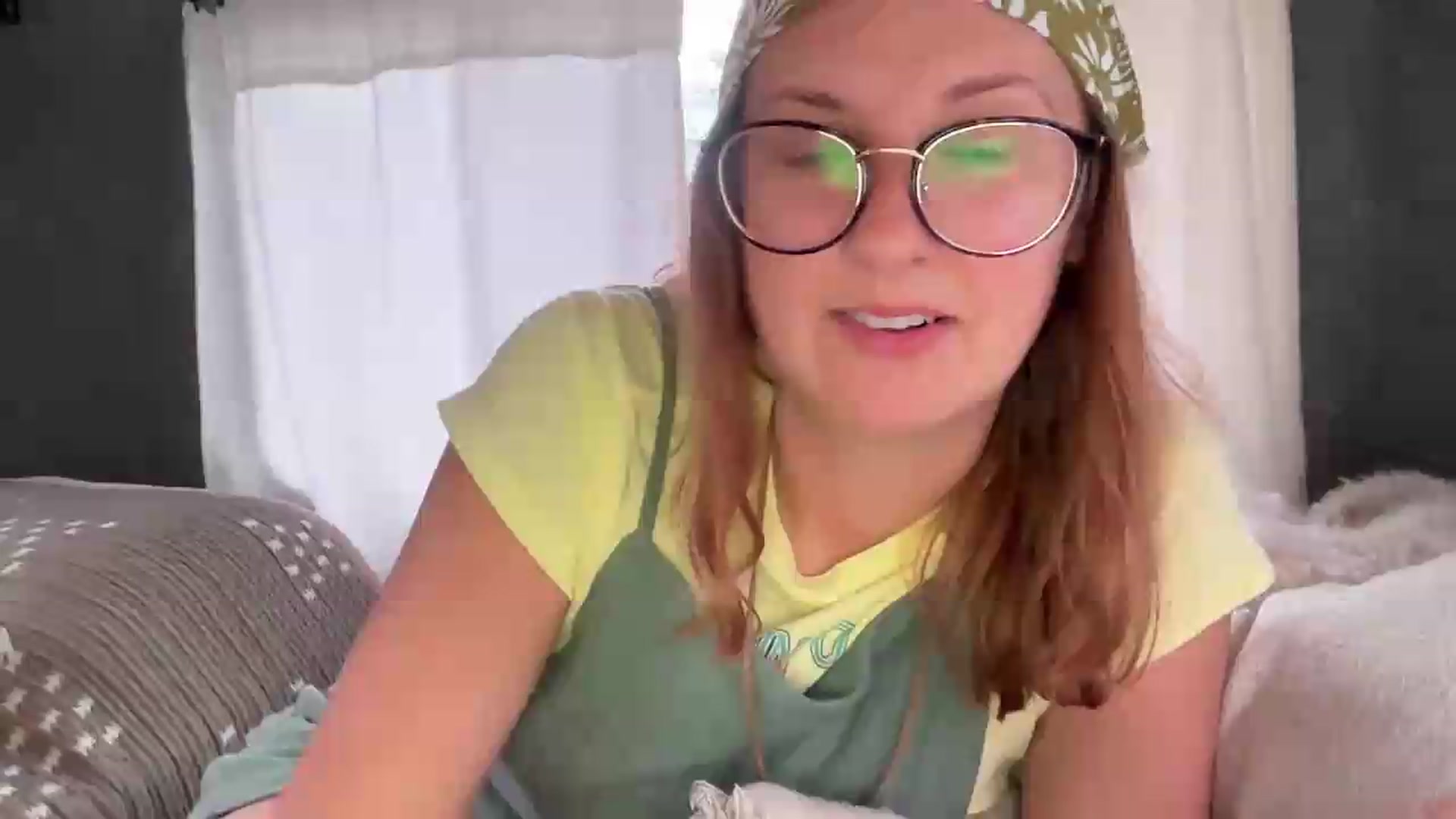 Gallery image thumbnail from JourneyJade's myfreecams stream on, 05/27/2026, 16:56 image 1 of 20