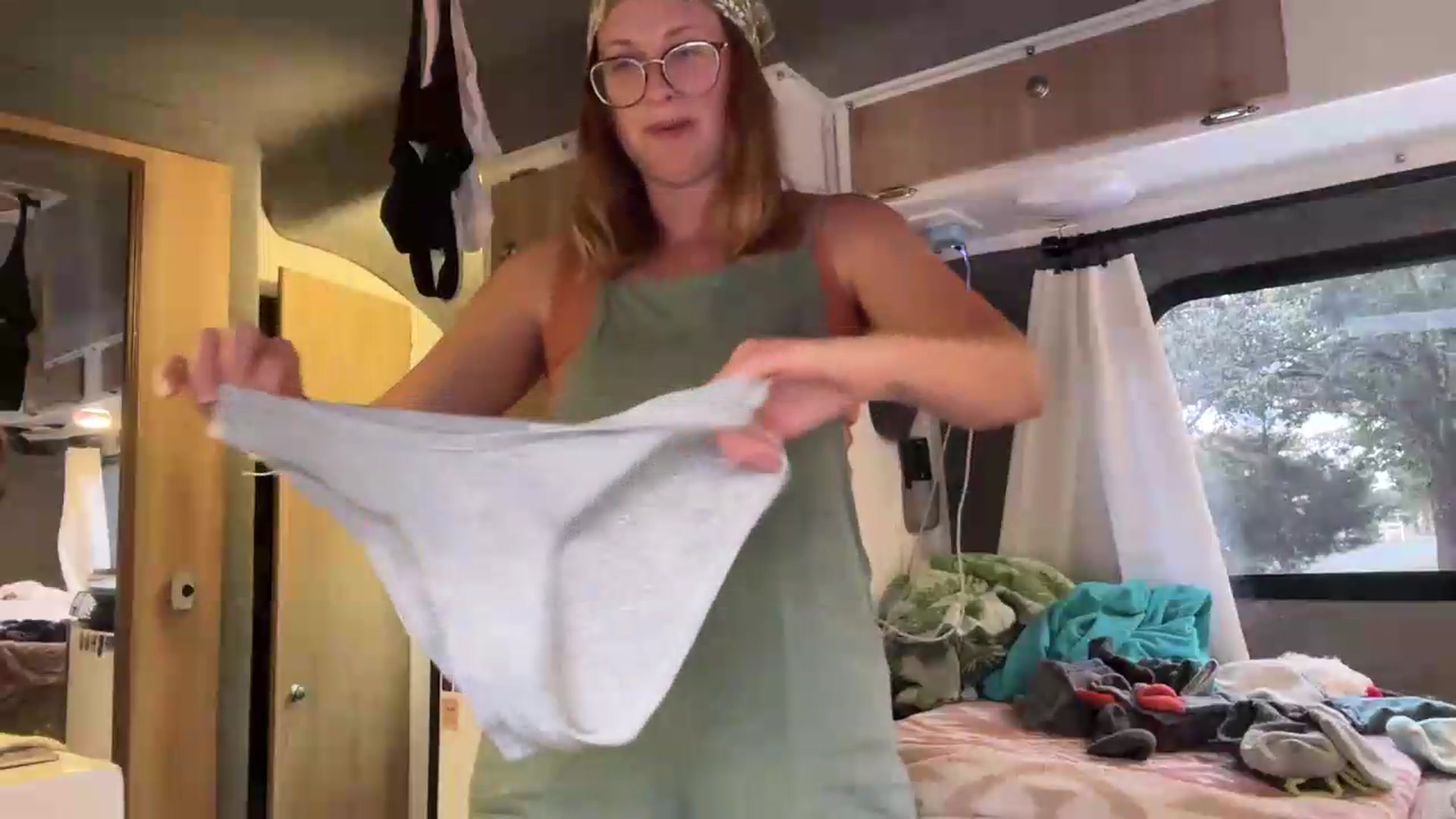 Gallery image thumbnail from JourneyJade's myfreecams stream on, 05/27/2026, 16:56 image 14 of 20