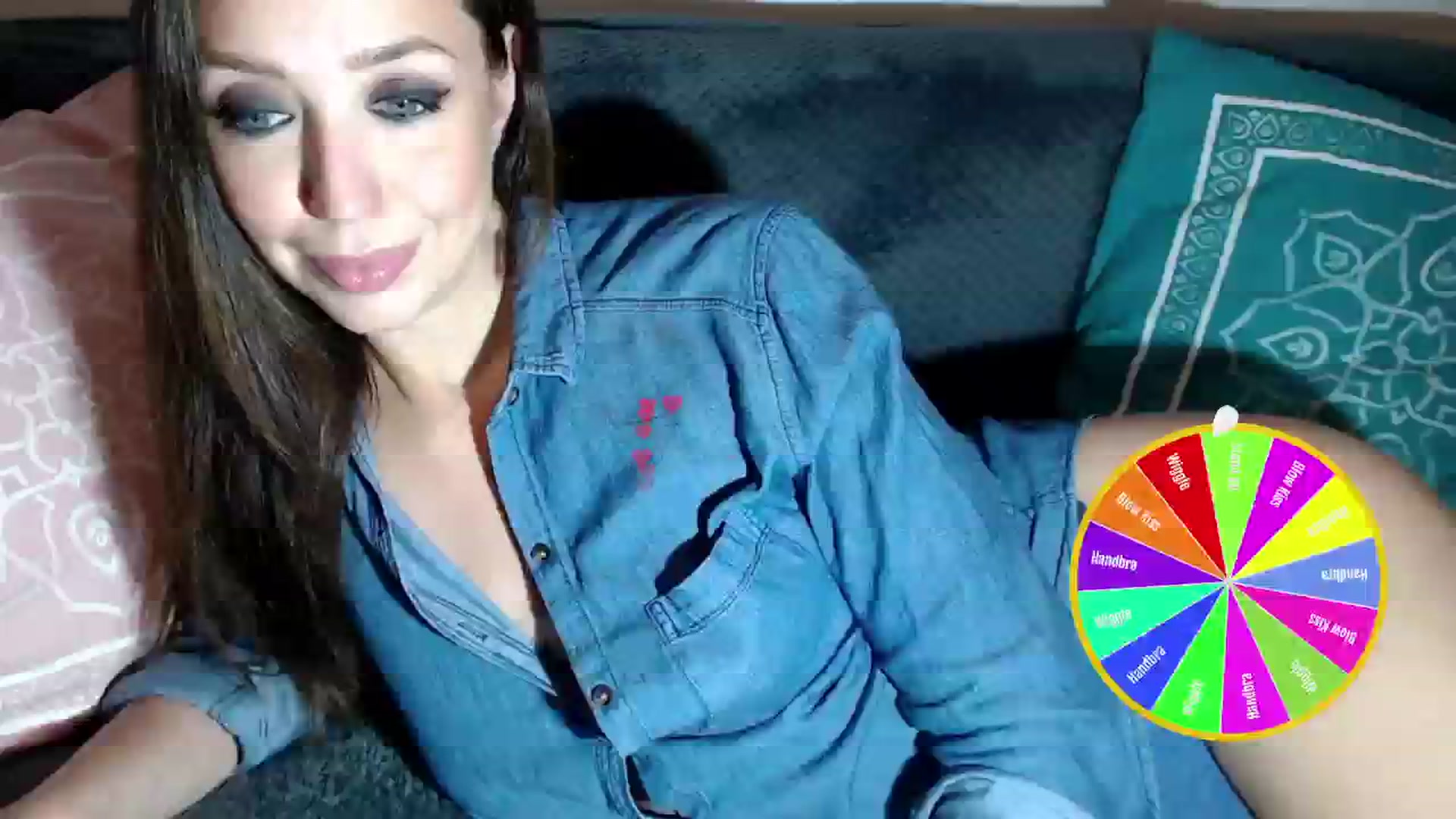 Gallery image thumbnail from Joyeuse1's myfreecams stream on, 06/18/2024, 22:19 image 3 of 20