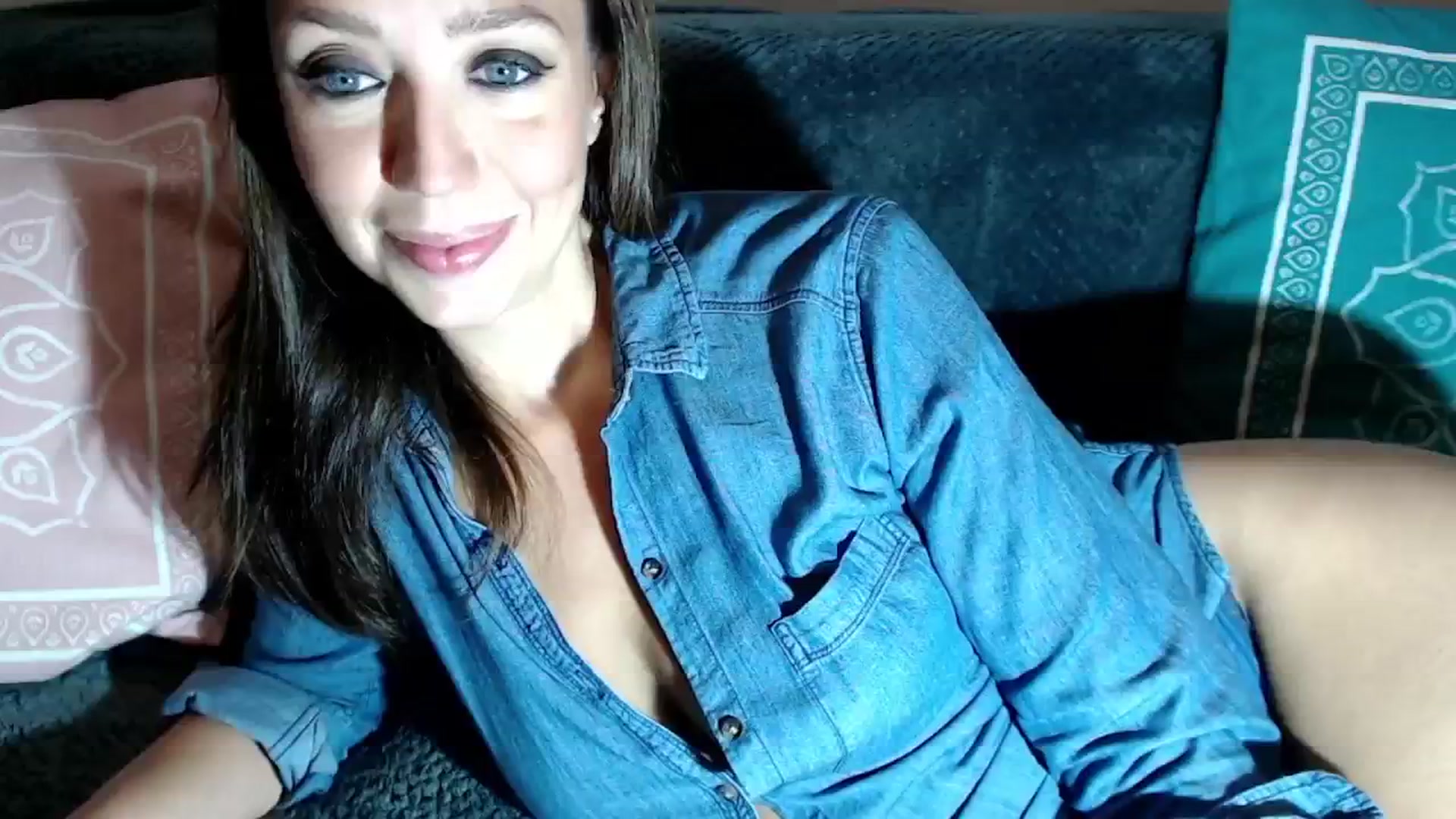 Gallery image thumbnail from Joyeuse1's myfreecams stream on, 11/05/2024, 23:19 image 8 of 20