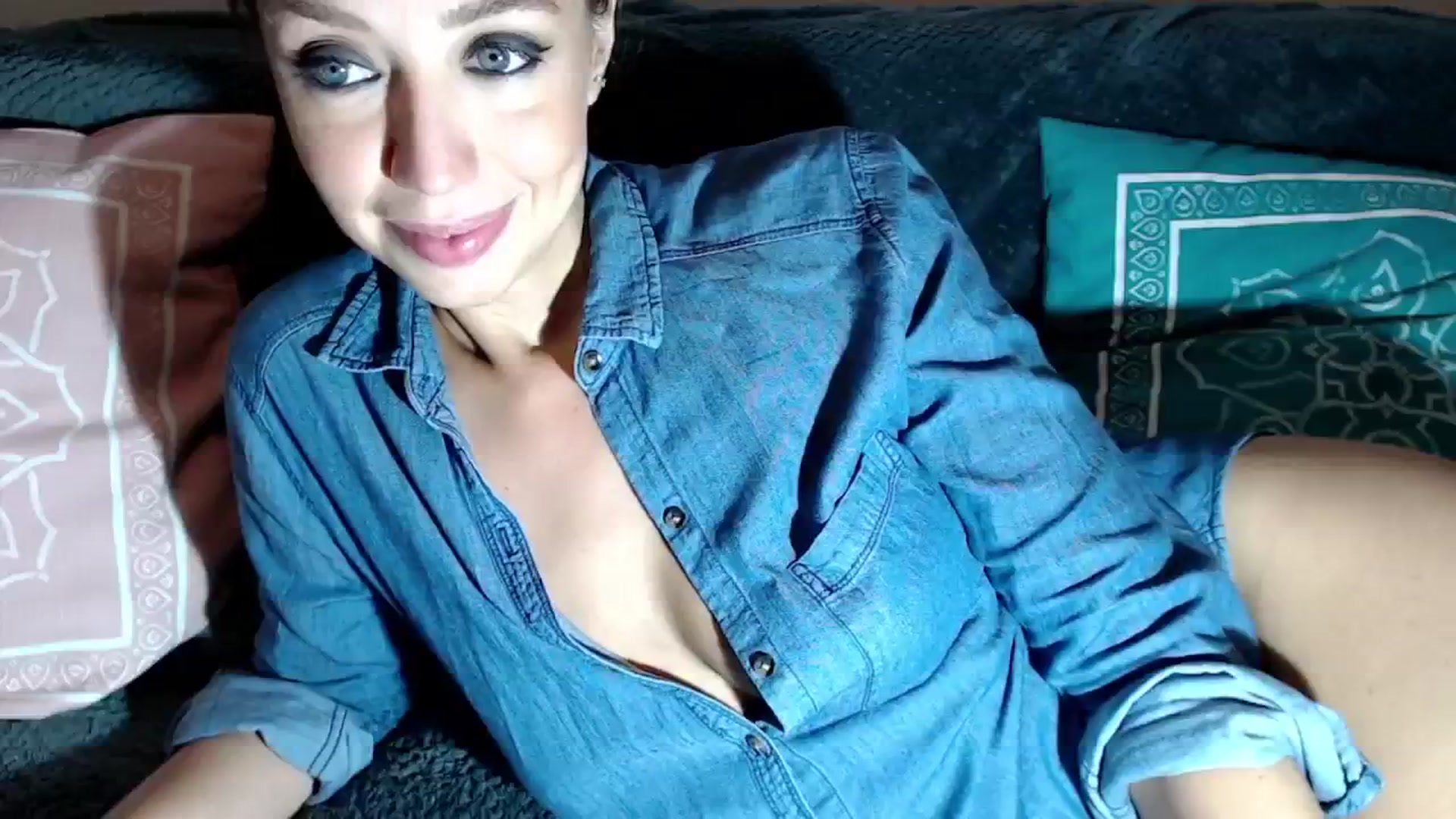 Gallery image thumbnail from Joyeuse1's myfreecams stream on, 11/11/2024, 23:02 image 1 of 20