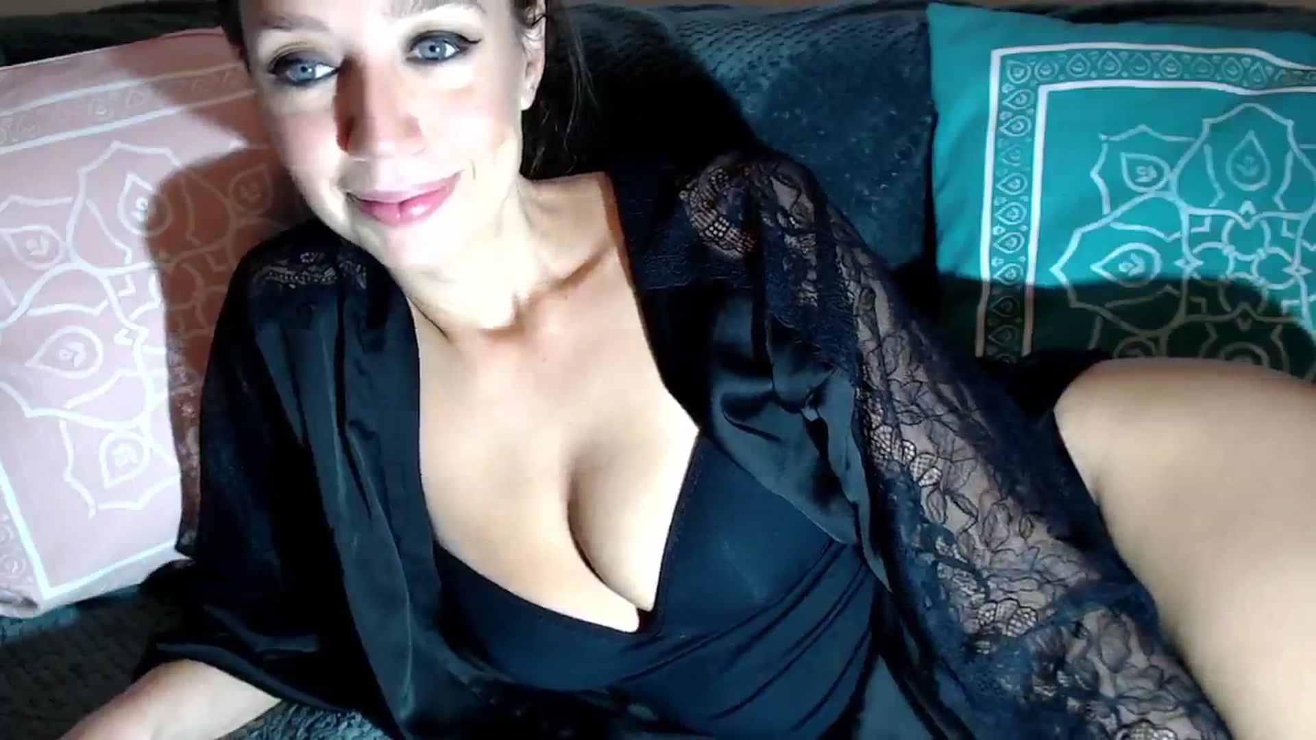 Gallery image thumbnail from Joyeuse1's myfreecams stream on, 11/14/2024, 23:31 image 8 of 20
