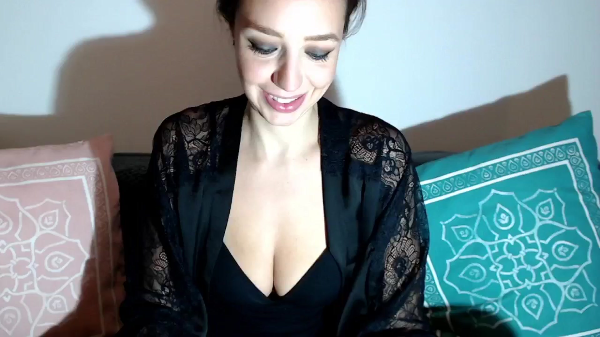 Gallery image thumbnail from Joyeuse1's myfreecams stream on, 12/10/2024, 23:19 image 8 of 20