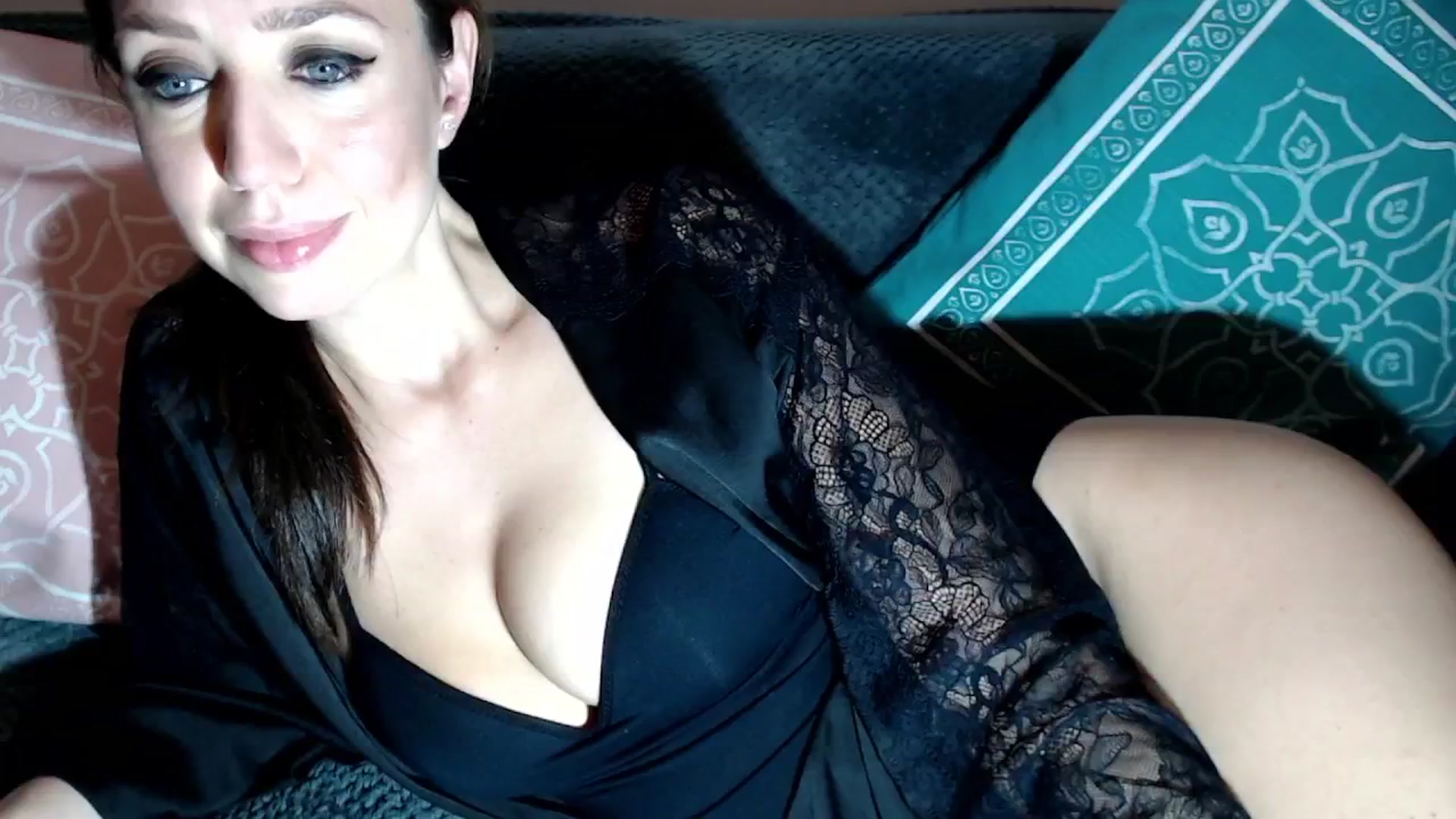 Gallery image thumbnail from Joyeuse1's myfreecams stream on, 02/07/2025, 23:26 image 2 of 20