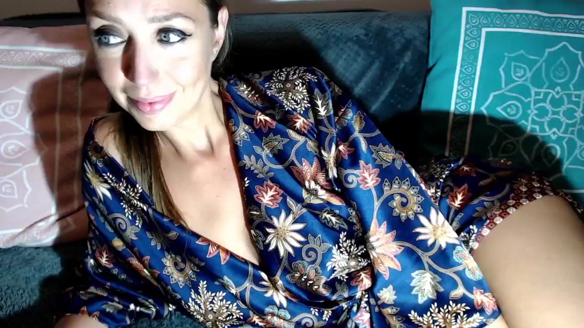 Gallery image thumbnail from Joyeuse1's myfreecams stream on, 09/27/2025, 21:57 image 17 of 20