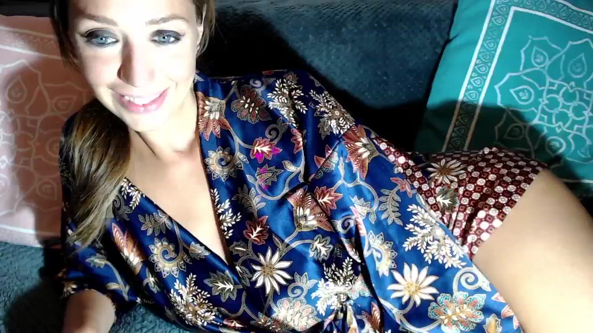 Gallery image thumbnail from Joyeuse1's myfreecams stream on, 10/01/2025, 22:24 image 16 of 20