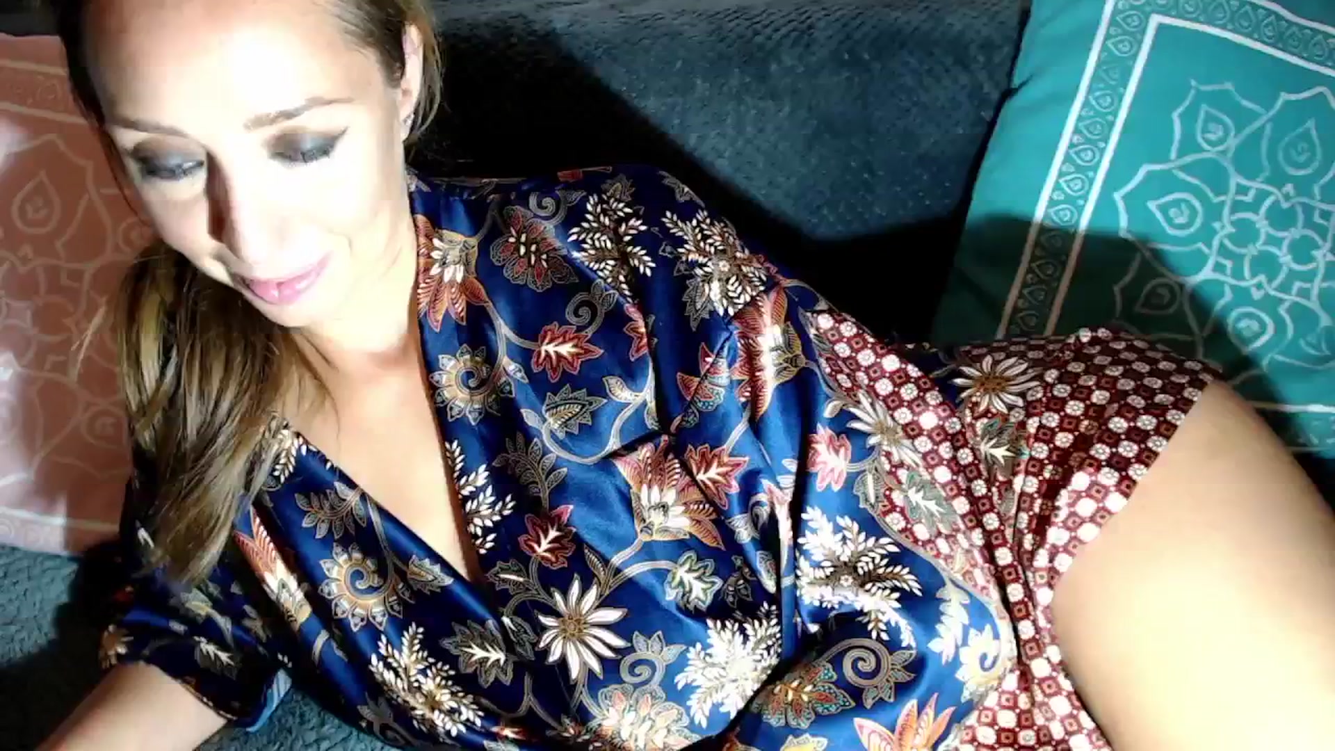 Gallery image thumbnail from Joyeuse1's myfreecams stream on, 10/01/2025, 22:24 image 19 of 20