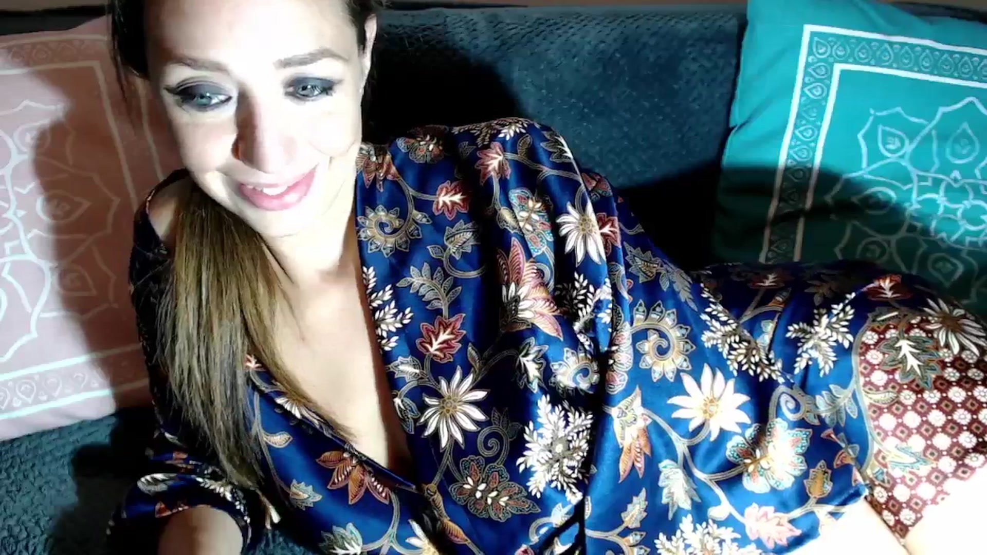 Gallery image thumbnail from Joyeuse1's myfreecams stream on, 10/24/2025, 22:24 image 16 of 20
