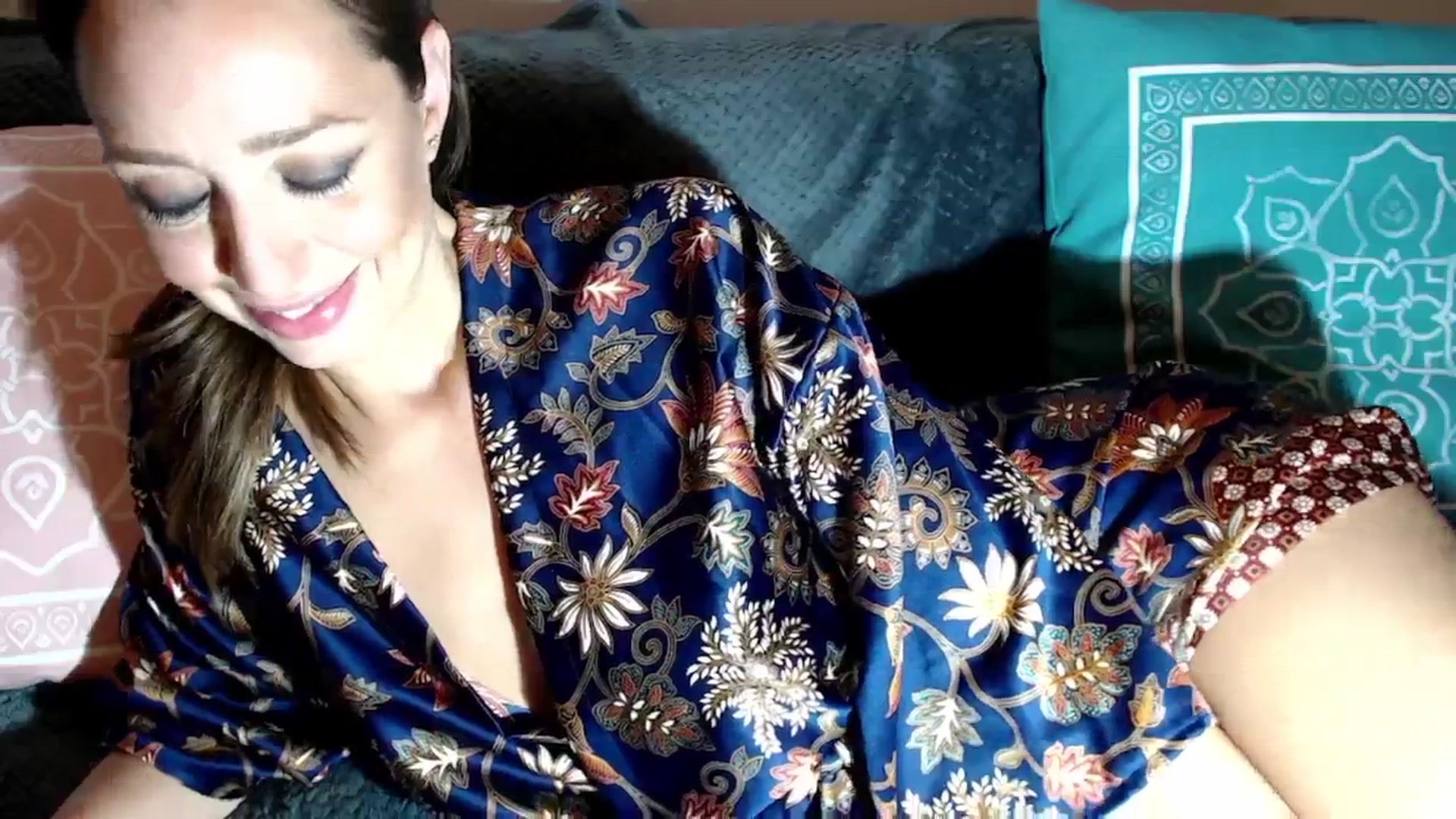 Gallery image thumbnail from Joyeuse1's myfreecams stream on, 11/01/2025, 23:02 image 19 of 20