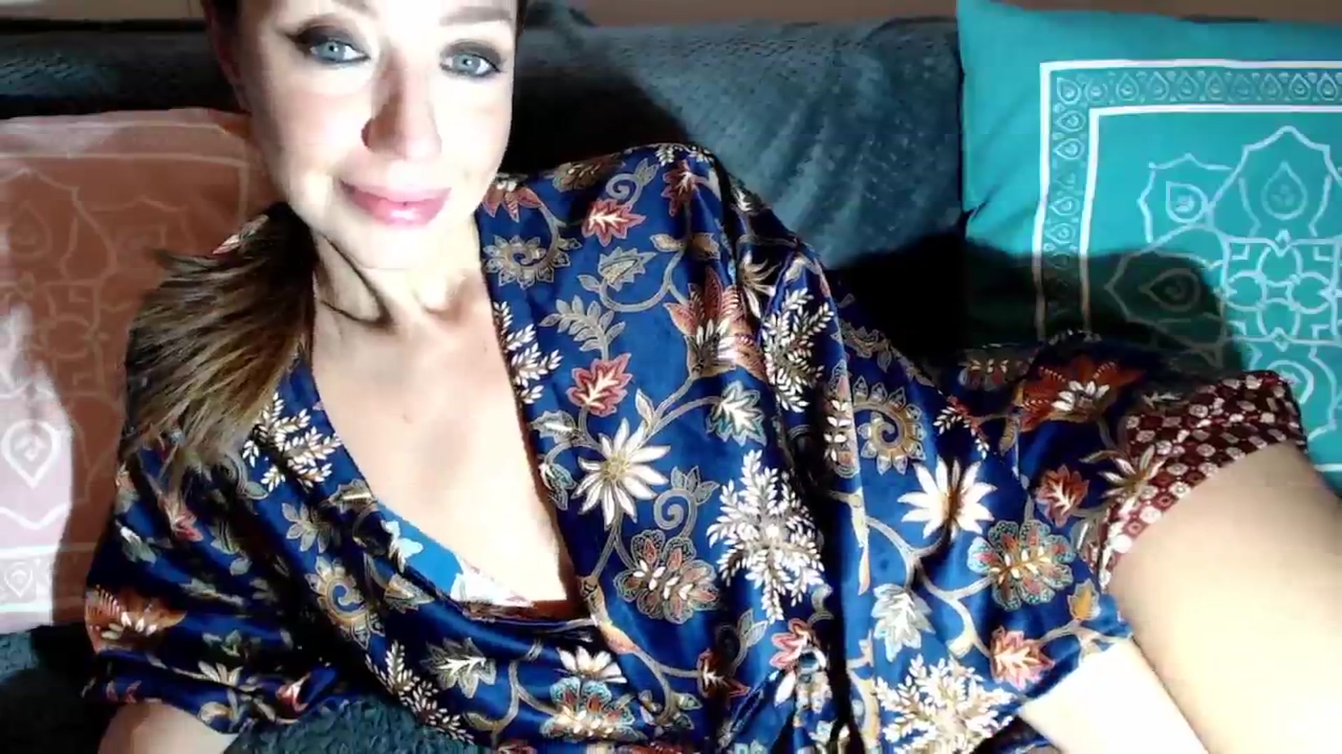 Gallery image thumbnail from Joyeuse1's myfreecams stream on, 11/01/2025, 23:02 image 8 of 20