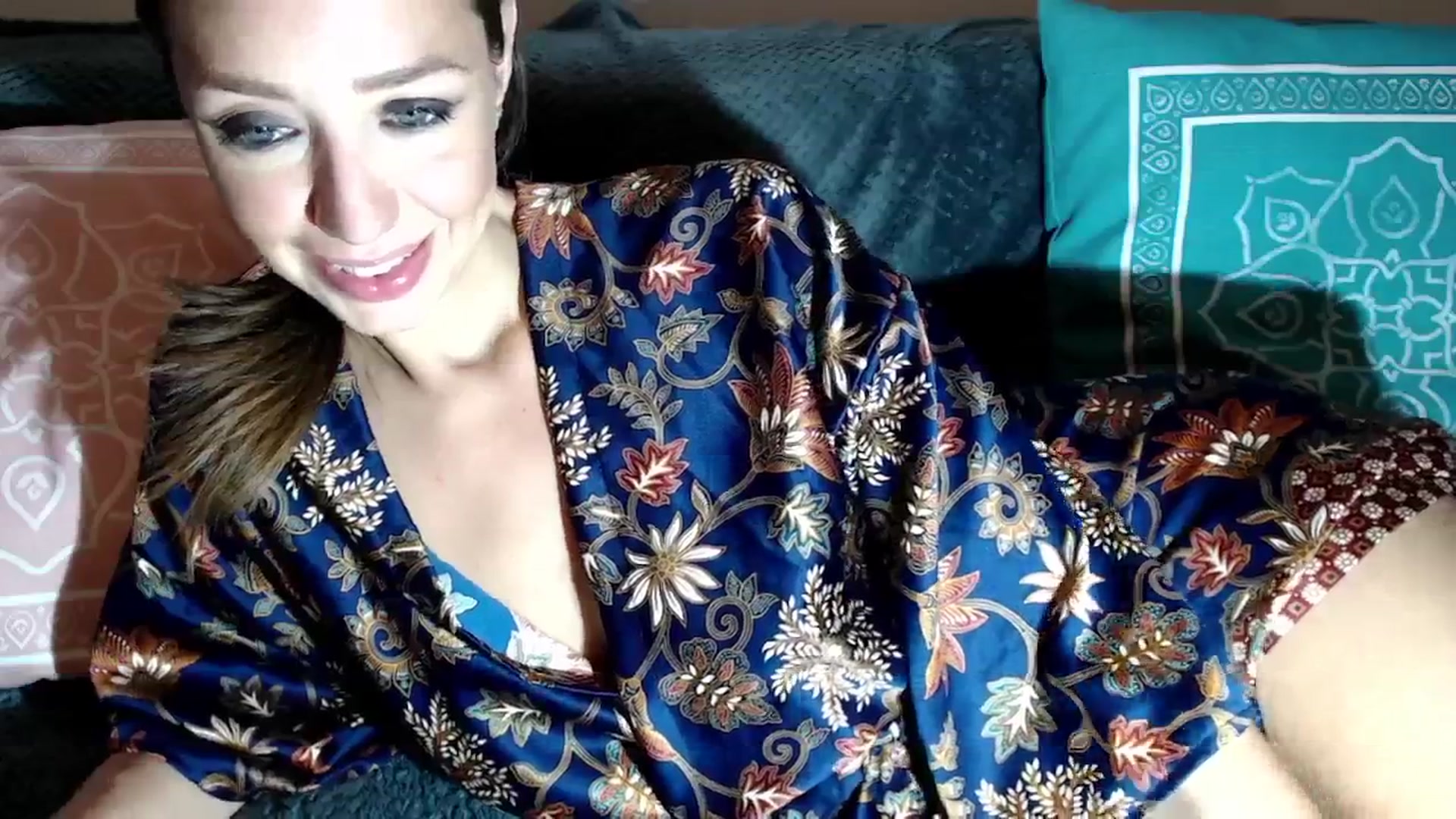 Gallery image thumbnail from Joyeuse1's myfreecams stream on, 11/01/2025, 23:02 image 3 of 20