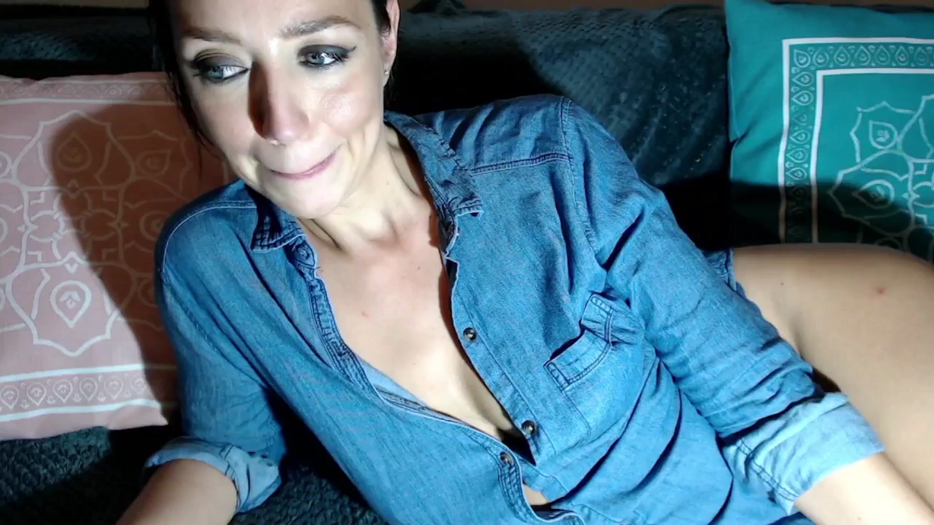 Gallery image thumbnail from Joyeuse1's myfreecams stream on, 11/03/2025, 23:15 image 6 of 20