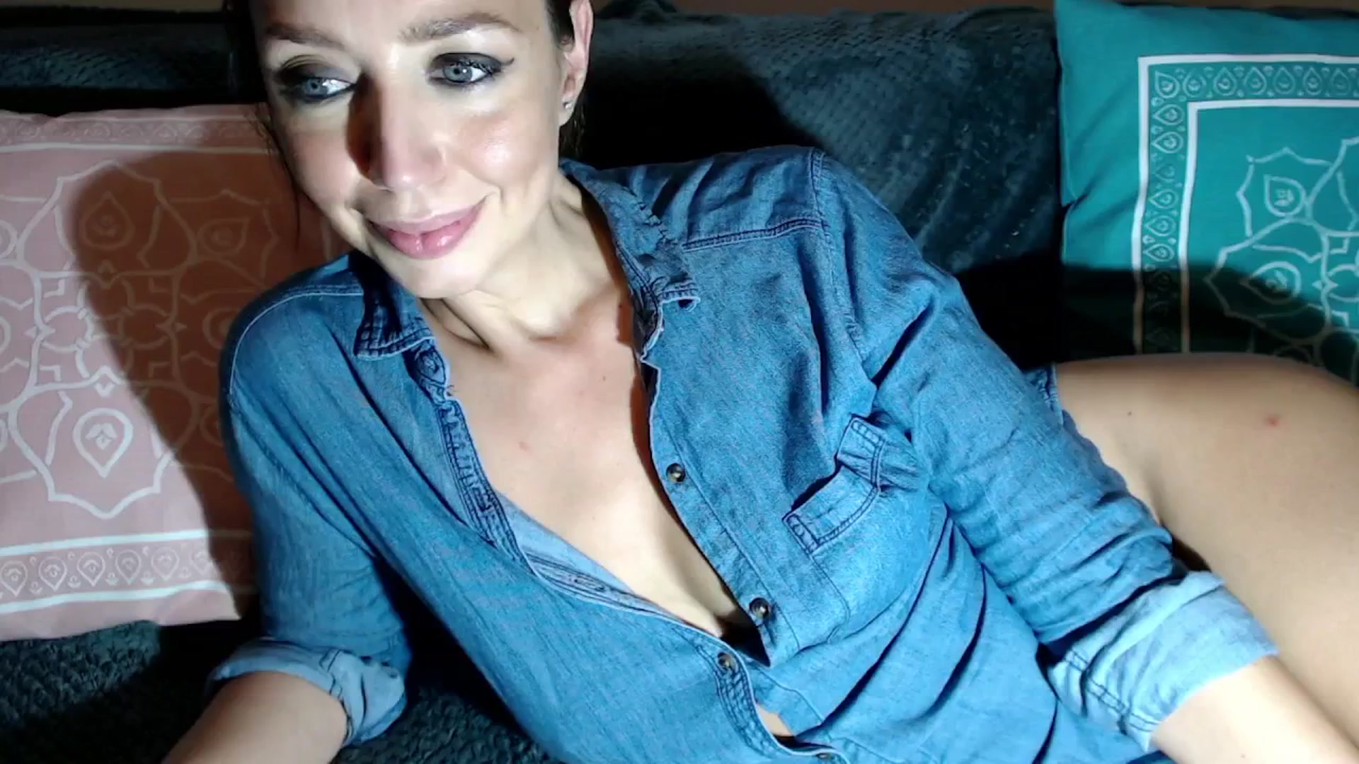 Gallery image thumbnail from Joyeuse1's myfreecams stream on, 11/03/2025, 23:15 image 9 of 20