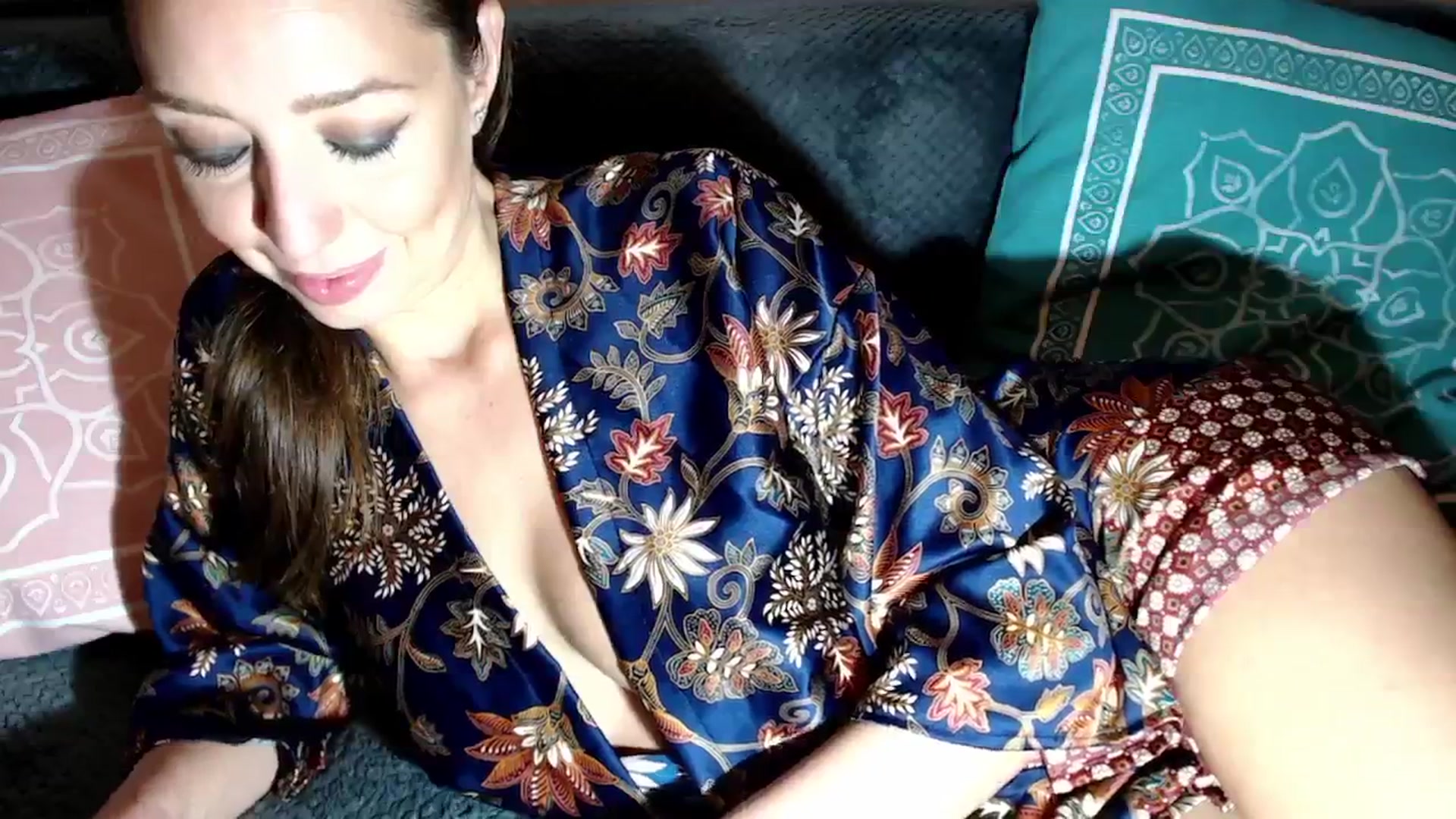 Gallery image thumbnail from Joyeuse1's myfreecams stream on, 11/21/2025, 23:17 image 10 of 20