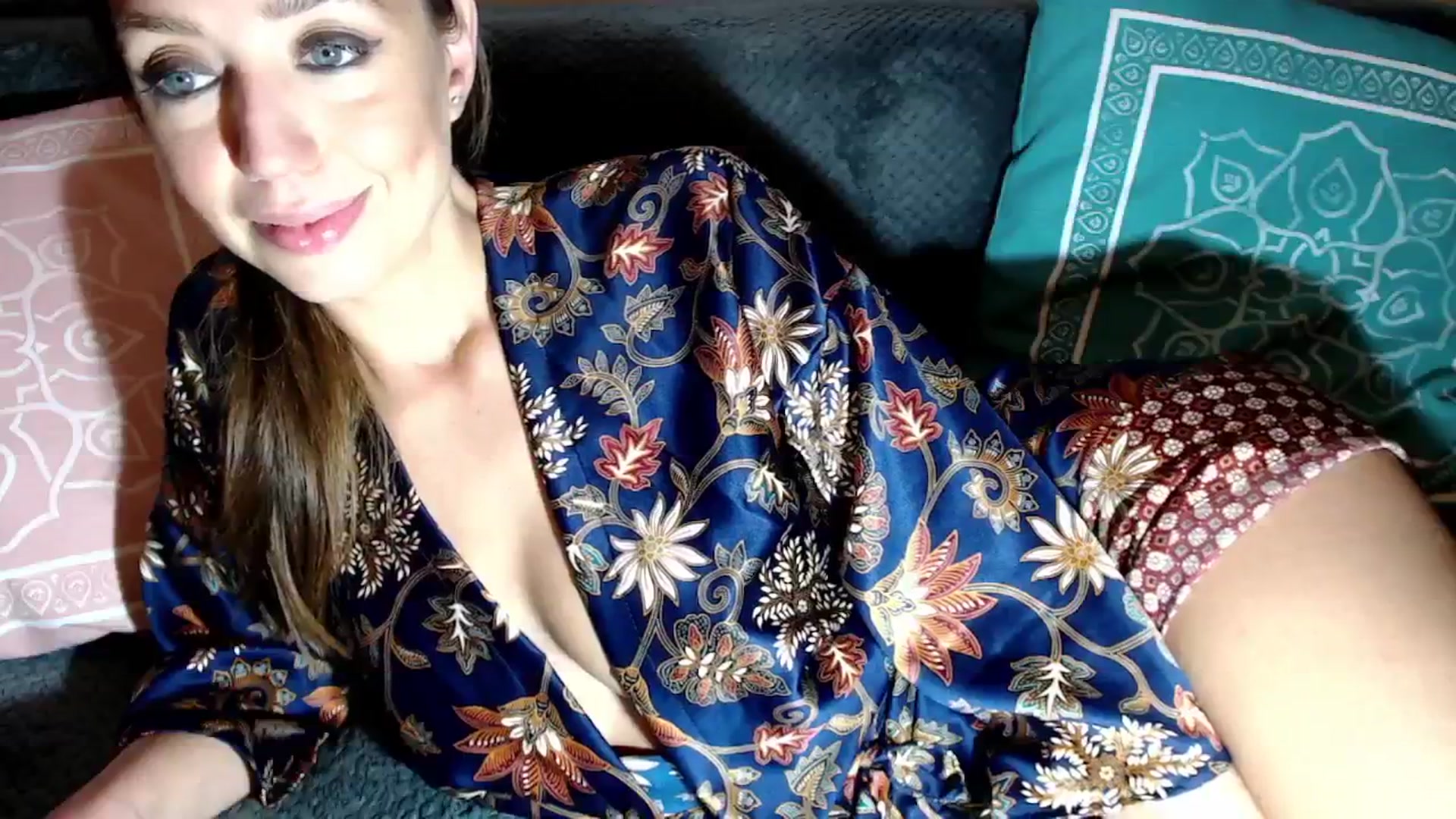 Gallery image thumbnail from Joyeuse1's myfreecams stream on, 11/21/2025, 23:17 image 14 of 20
