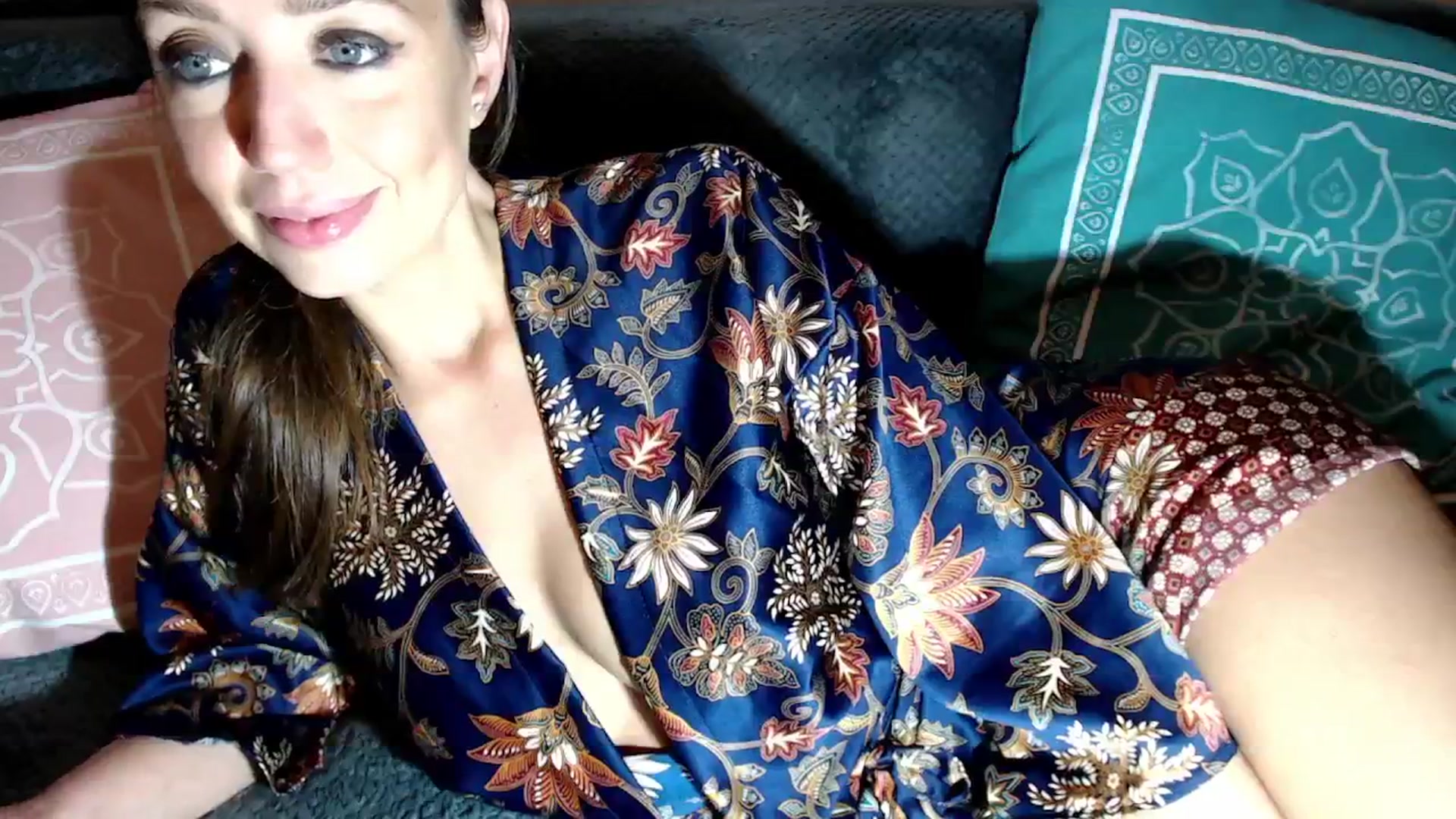 Gallery image thumbnail from Joyeuse1's myfreecams stream on, 11/21/2025, 23:17 image 8 of 20