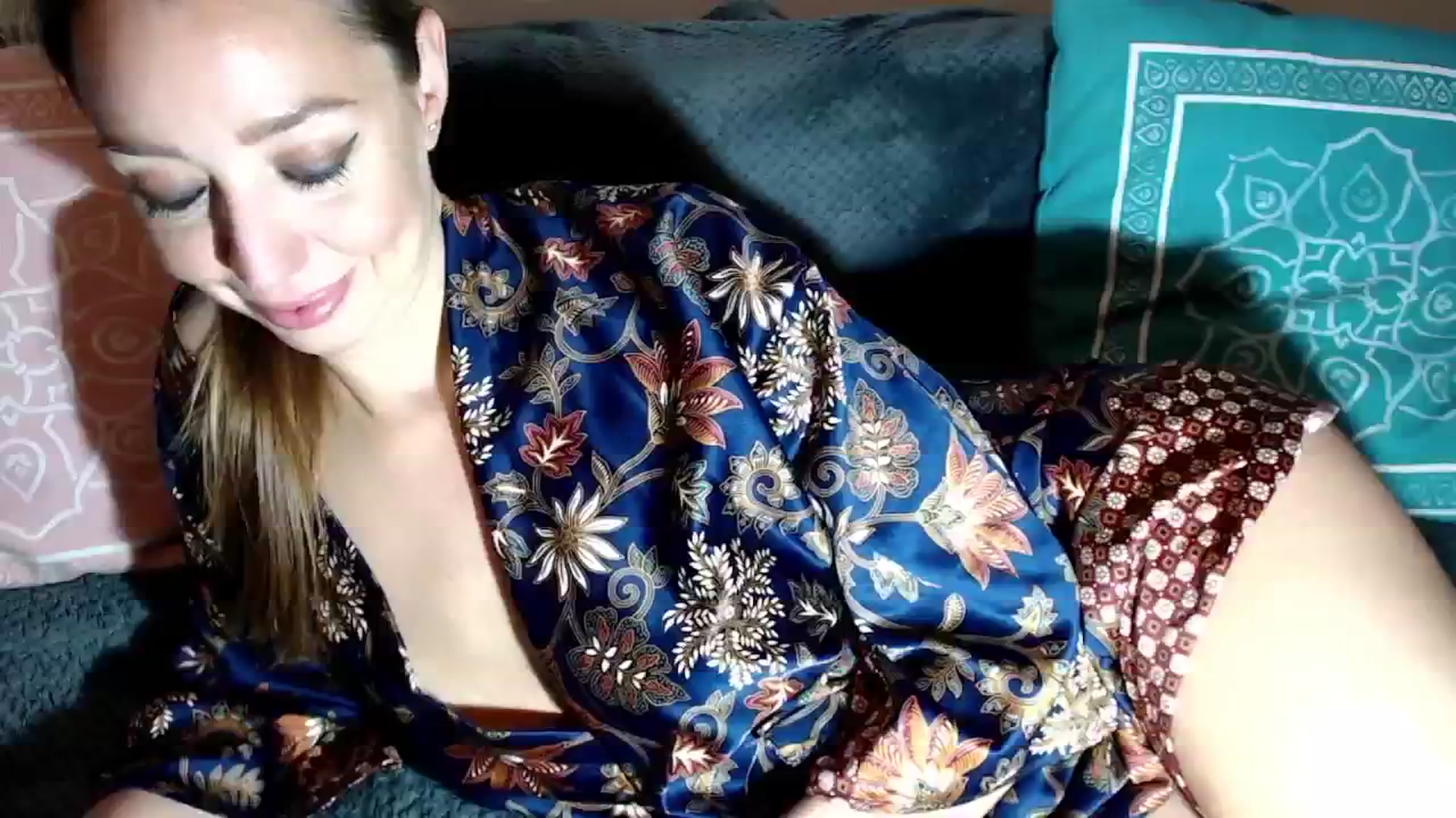 Gallery image thumbnail from Joyeuse1's myfreecams stream on, 12/05/2025, 23:08 image 2 of 20