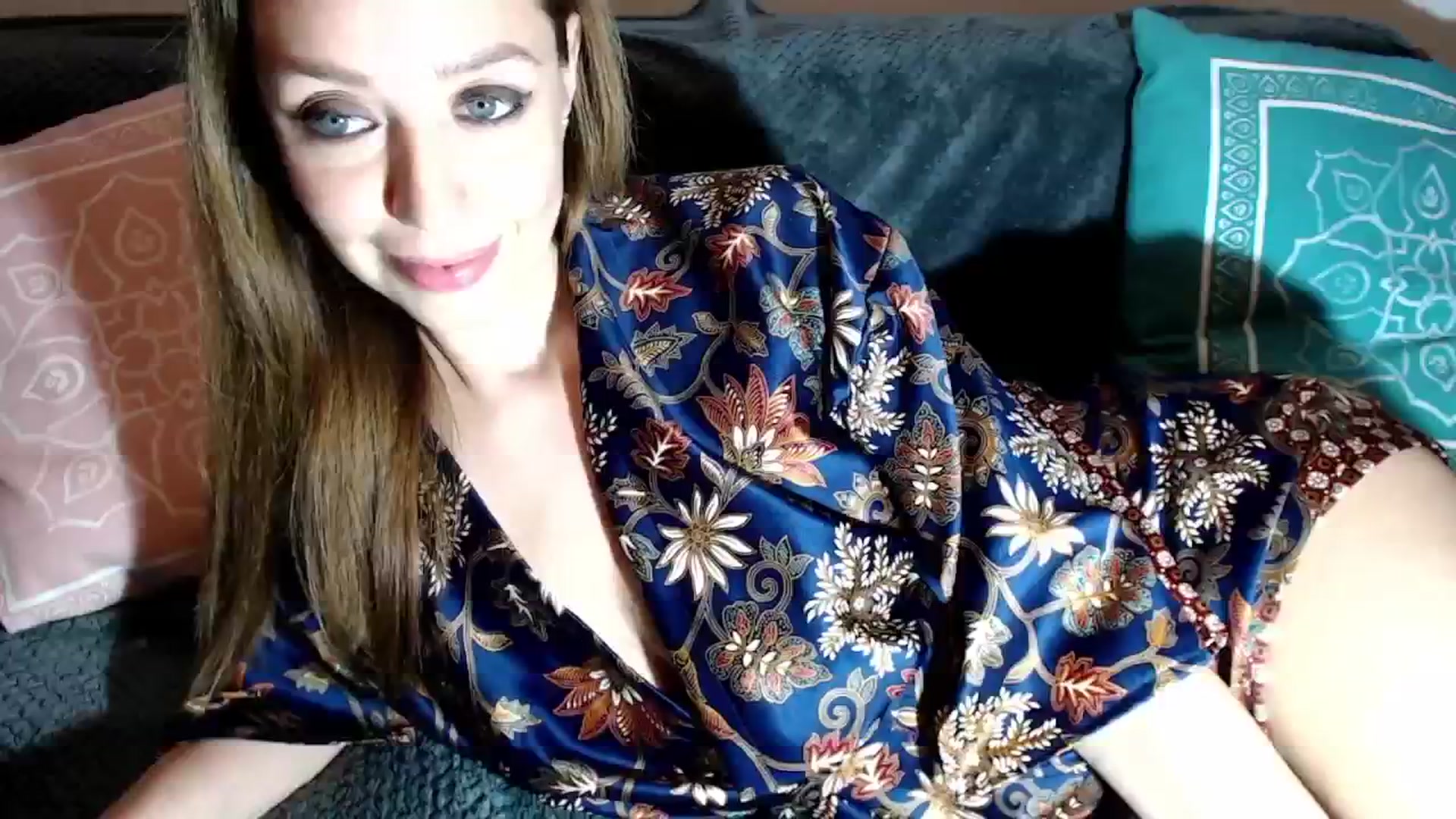 Gallery image thumbnail from Joyeuse1's myfreecams stream on, 02/27/2026, 23:37 image 7 of 20