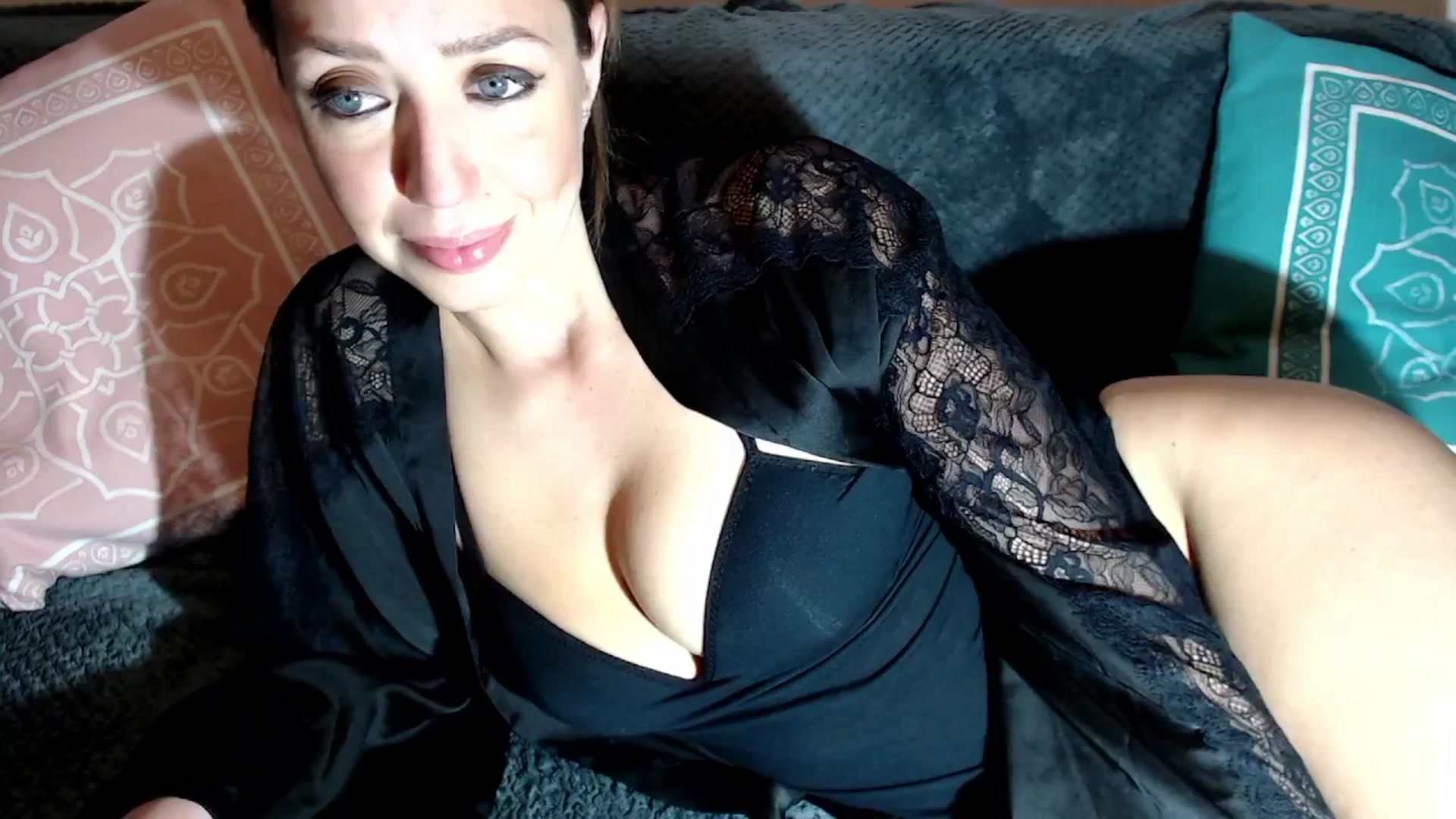 Gallery image thumbnail from Joyeuse1's myfreecams stream on, 03/03/2026, 23:08 image 14 of 20