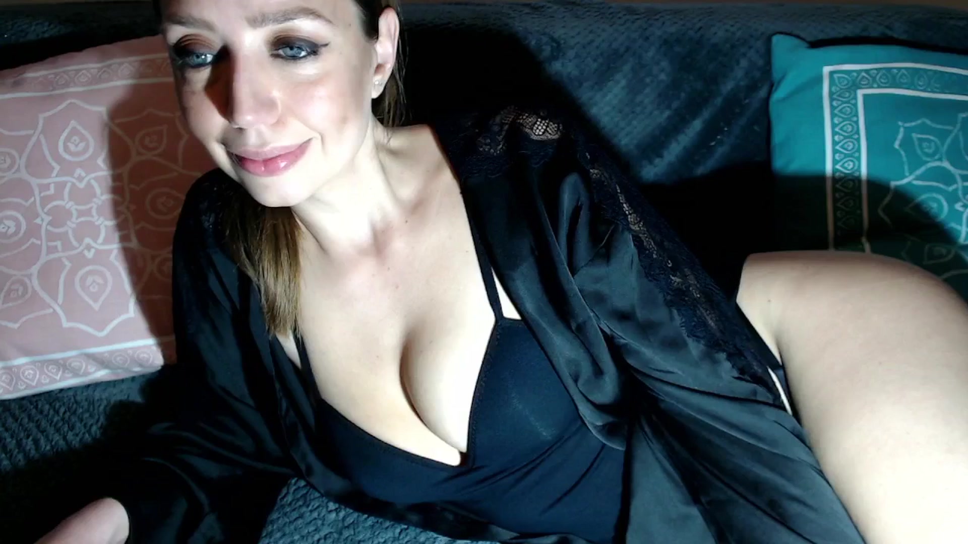 Gallery image thumbnail from Joyeuse1's myfreecams stream on, 03/08/2026, 23:17 image 17 of 20