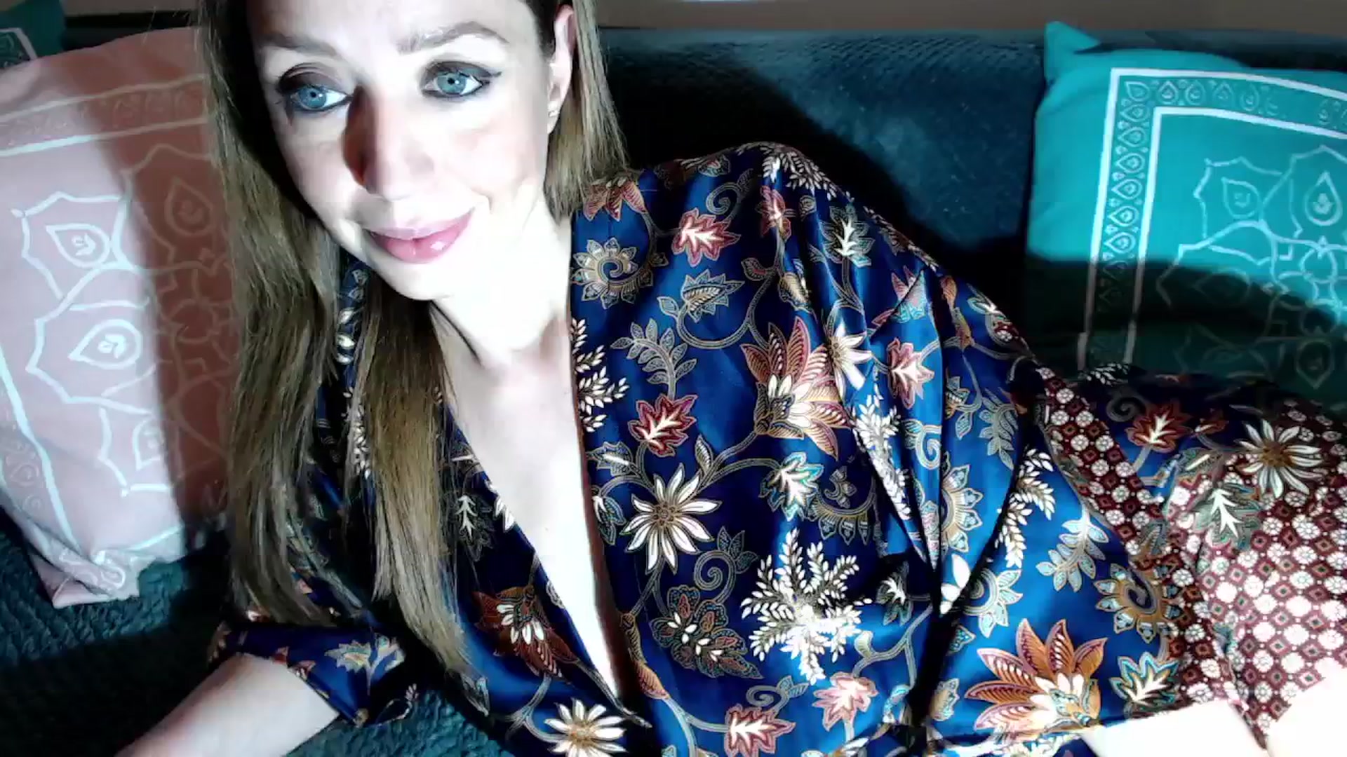 Gallery image thumbnail from Joyeuse1's myfreecams stream on, 03/13/2026, 23:31 image 6 of 20