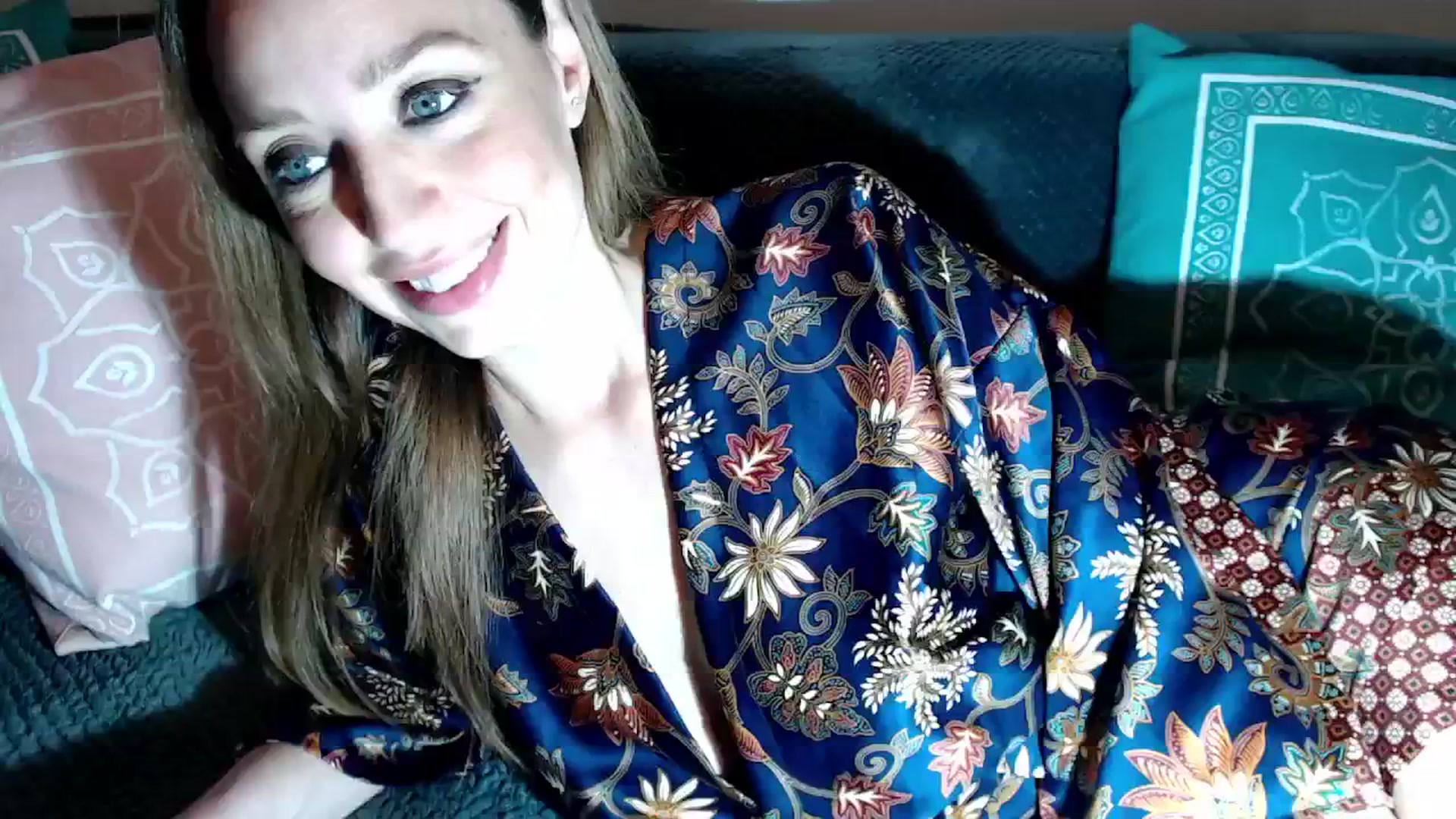 Gallery image thumbnail from Joyeuse1's myfreecams stream on, 03/13/2026, 23:31 image 8 of 20