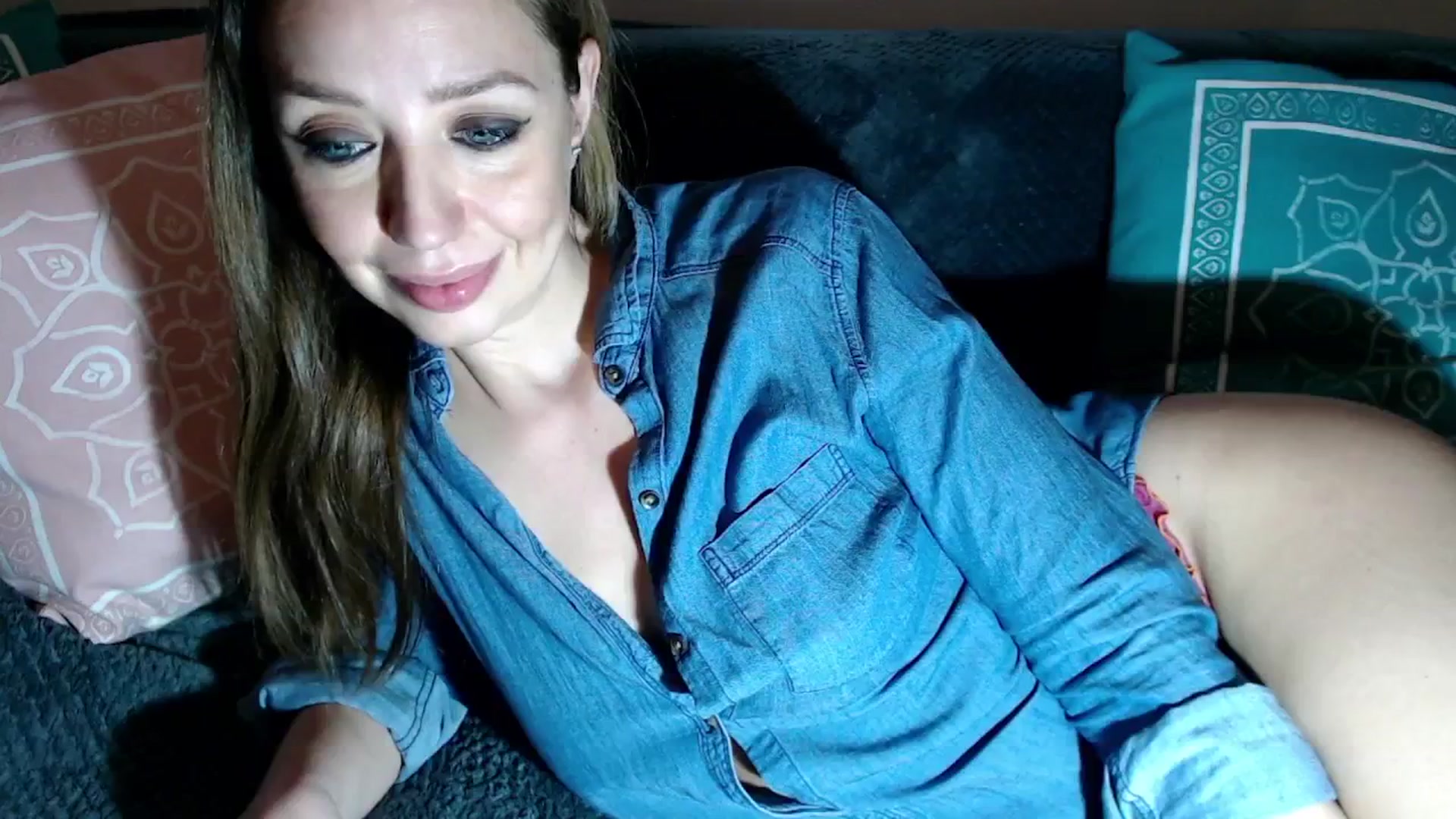 Gallery image thumbnail from Joyeuse1's myfreecams stream on, 03/16/2026, 23:03 image 6 of 20