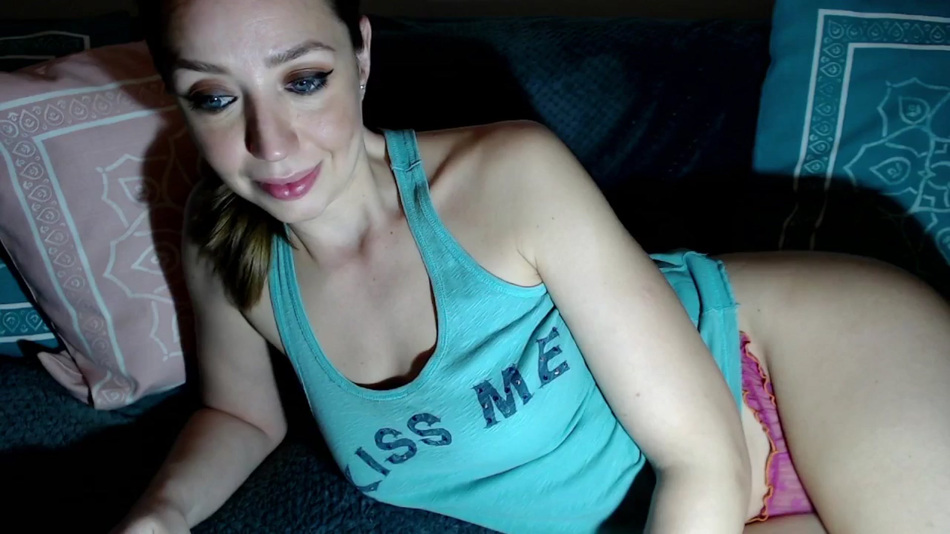 Gallery image thumbnail from Joyeuse1's myfreecams stream on, 04/05/2026, 22:33 image 3 of 20