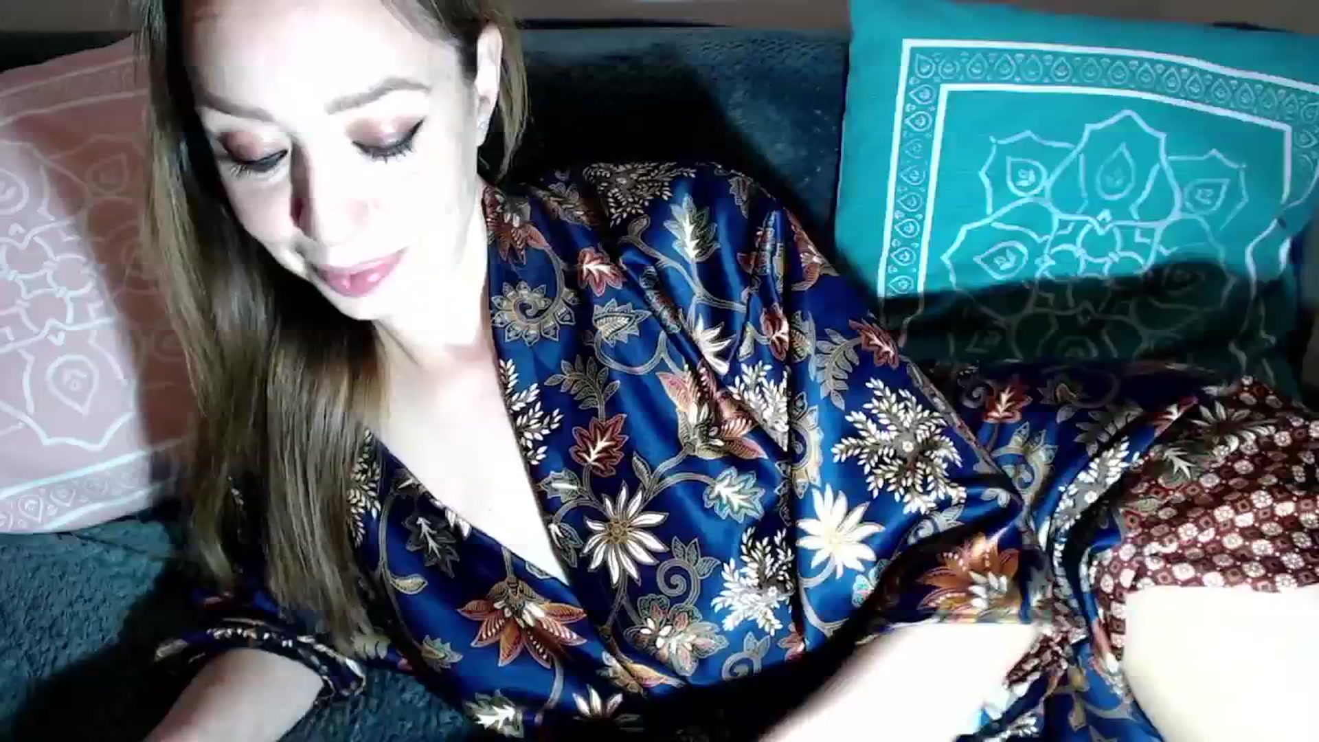 Gallery image thumbnail from Joyeuse1's myfreecams stream on, 04/24/2026, 22:22 image 15 of 20