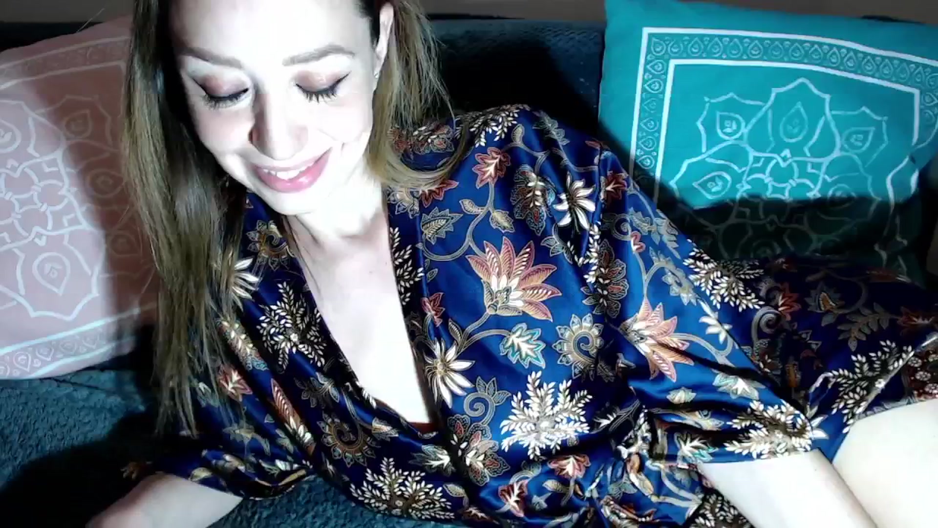 Gallery image thumbnail from Joyeuse1's myfreecams stream on, 04/24/2026, 22:22 image 19 of 20