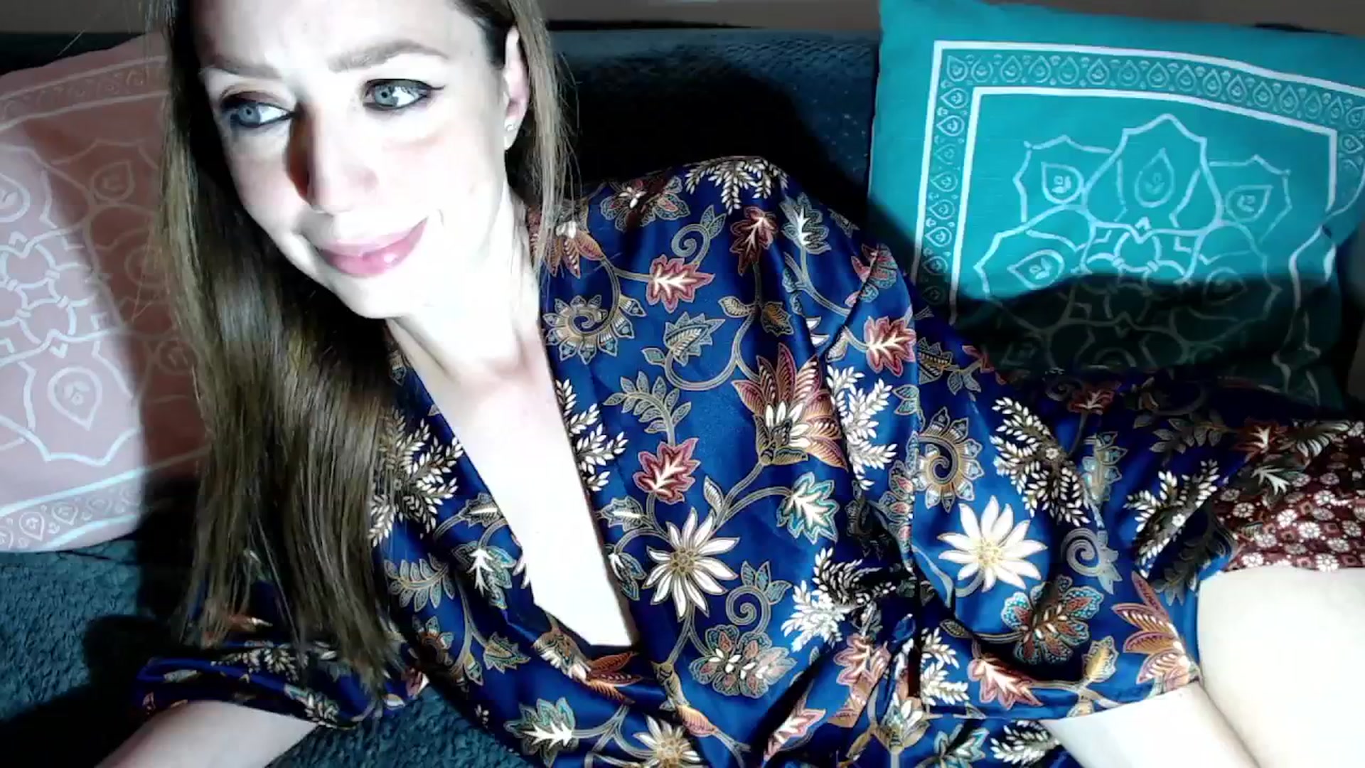 Gallery image thumbnail from Joyeuse1's myfreecams stream on, 04/24/2026, 22:22 image 4 of 20