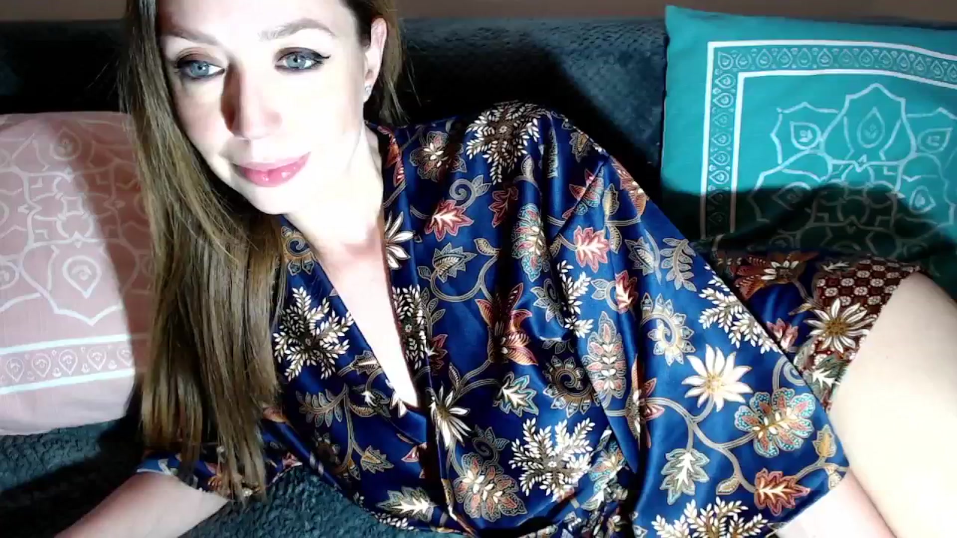 Gallery image thumbnail from Joyeuse1's myfreecams stream on, 05/01/2026, 22:12 image 10 of 20