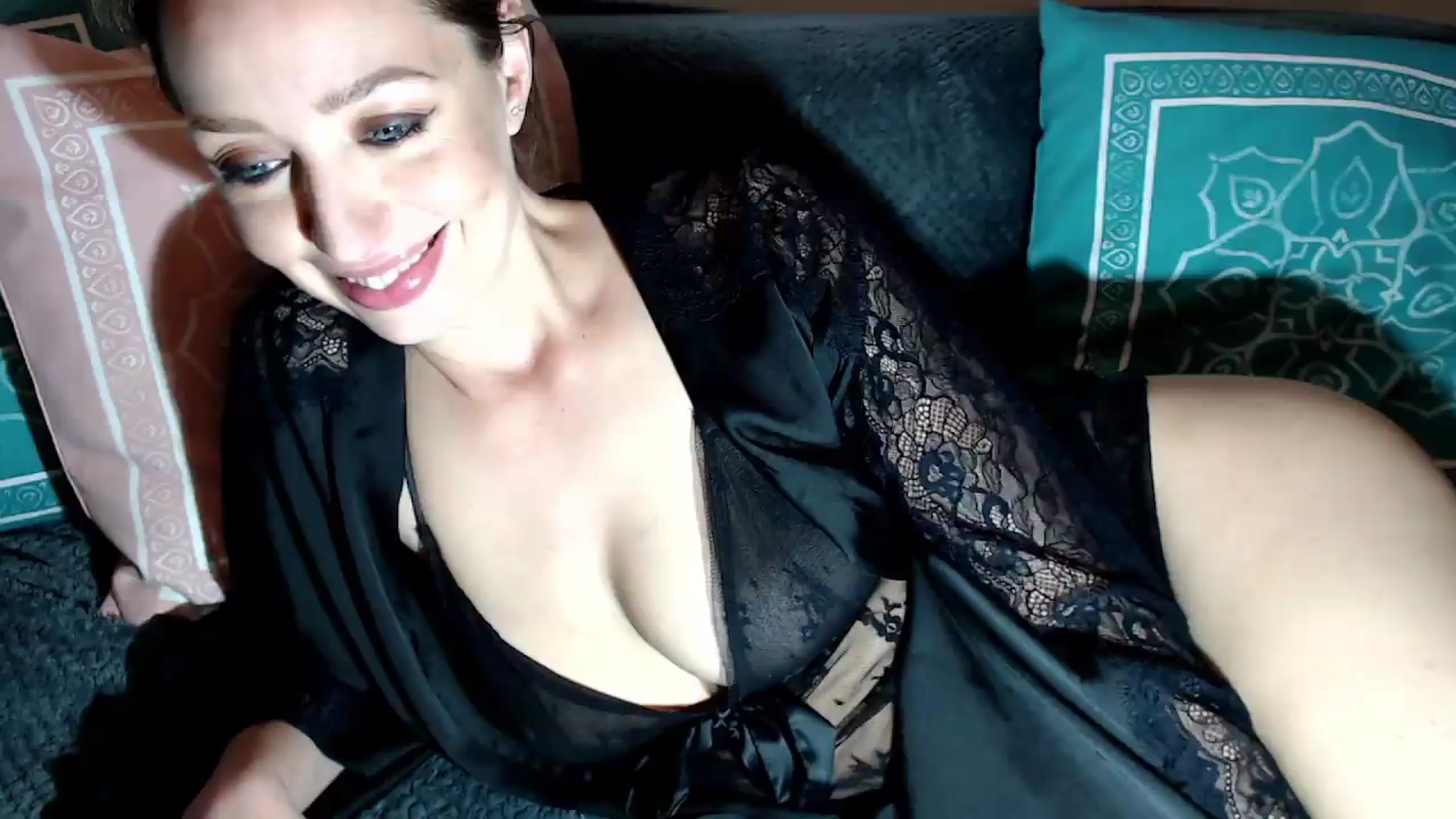 Gallery image thumbnail from Joyeuse1's myfreecams stream on, 05/07/2026, 22:22 image 7 of 20