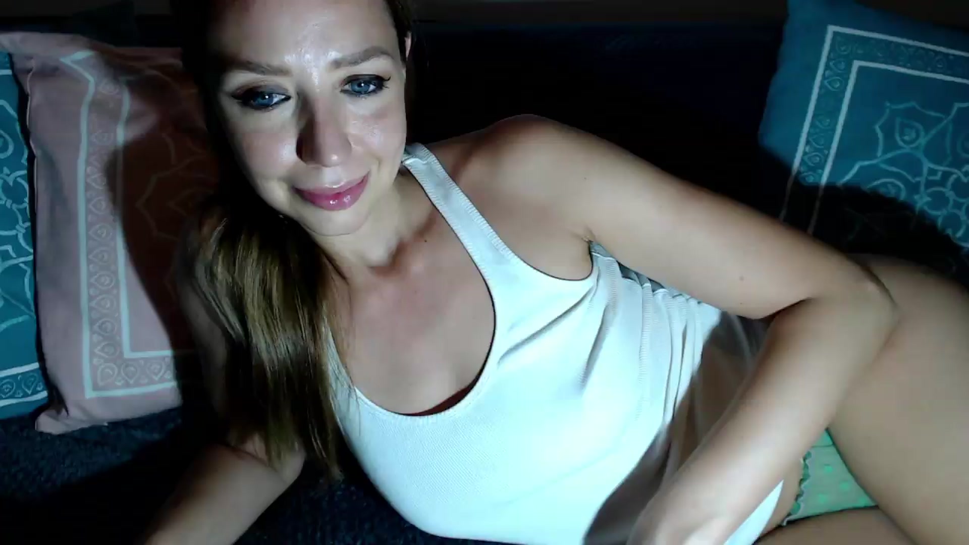 Gallery image thumbnail from Joyeuse1's myfreecams stream on, 06/24/2026, 22:13 image 7 of 20
