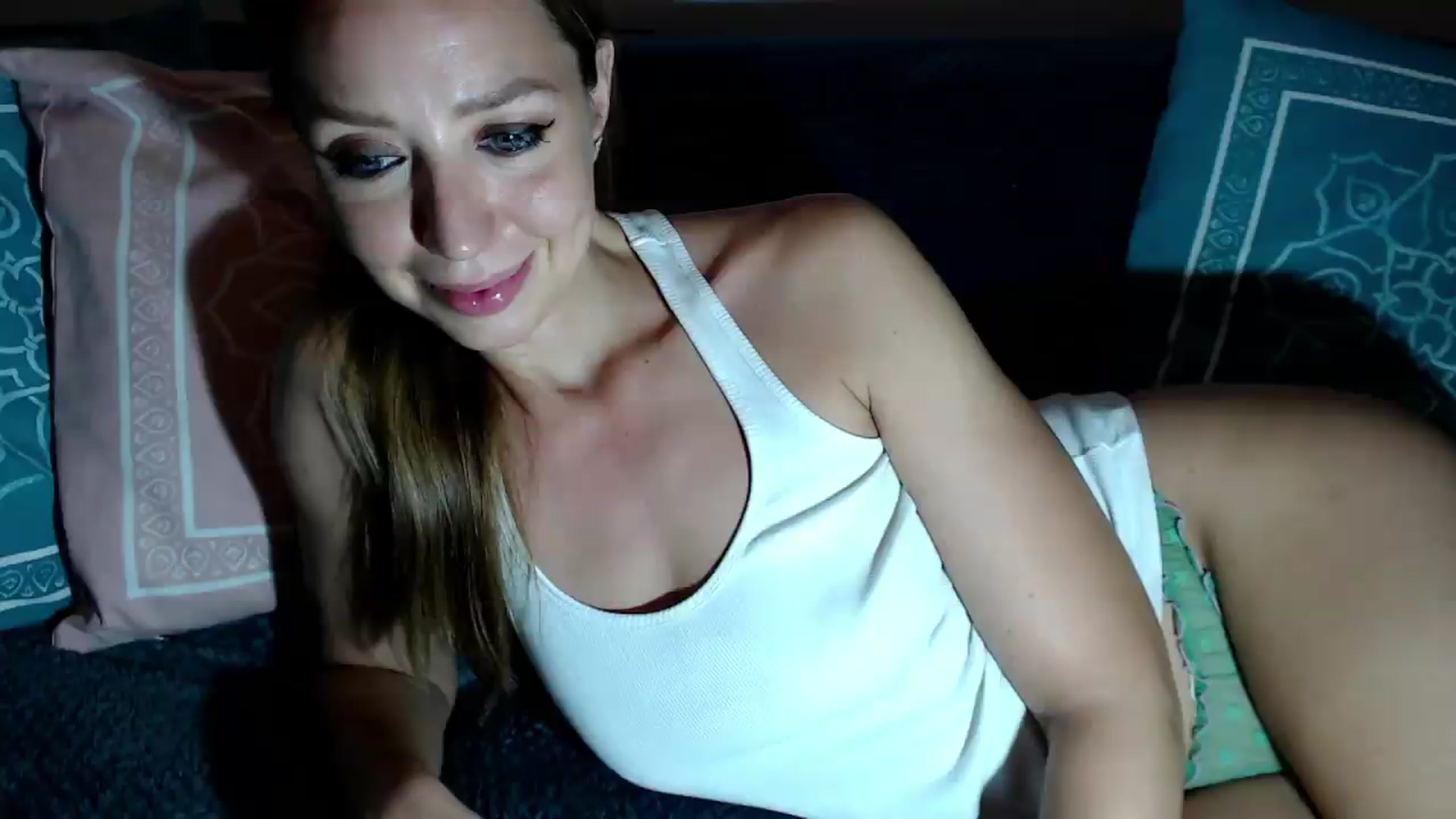 Gallery image thumbnail from Joyeuse1's myfreecams stream on, 06/24/2026, 22:13 image 5 of 20