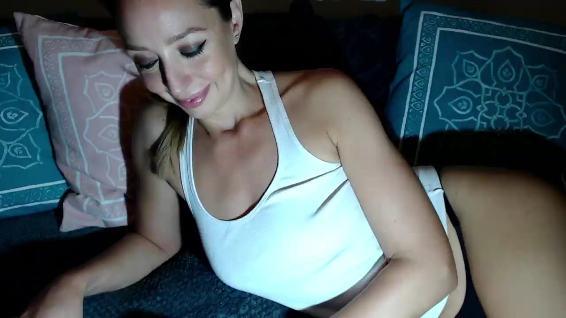Gallery image thumbnail from Joyeuse1's myfreecams stream on, 08/23/2026, 22:21 image 12 of 20