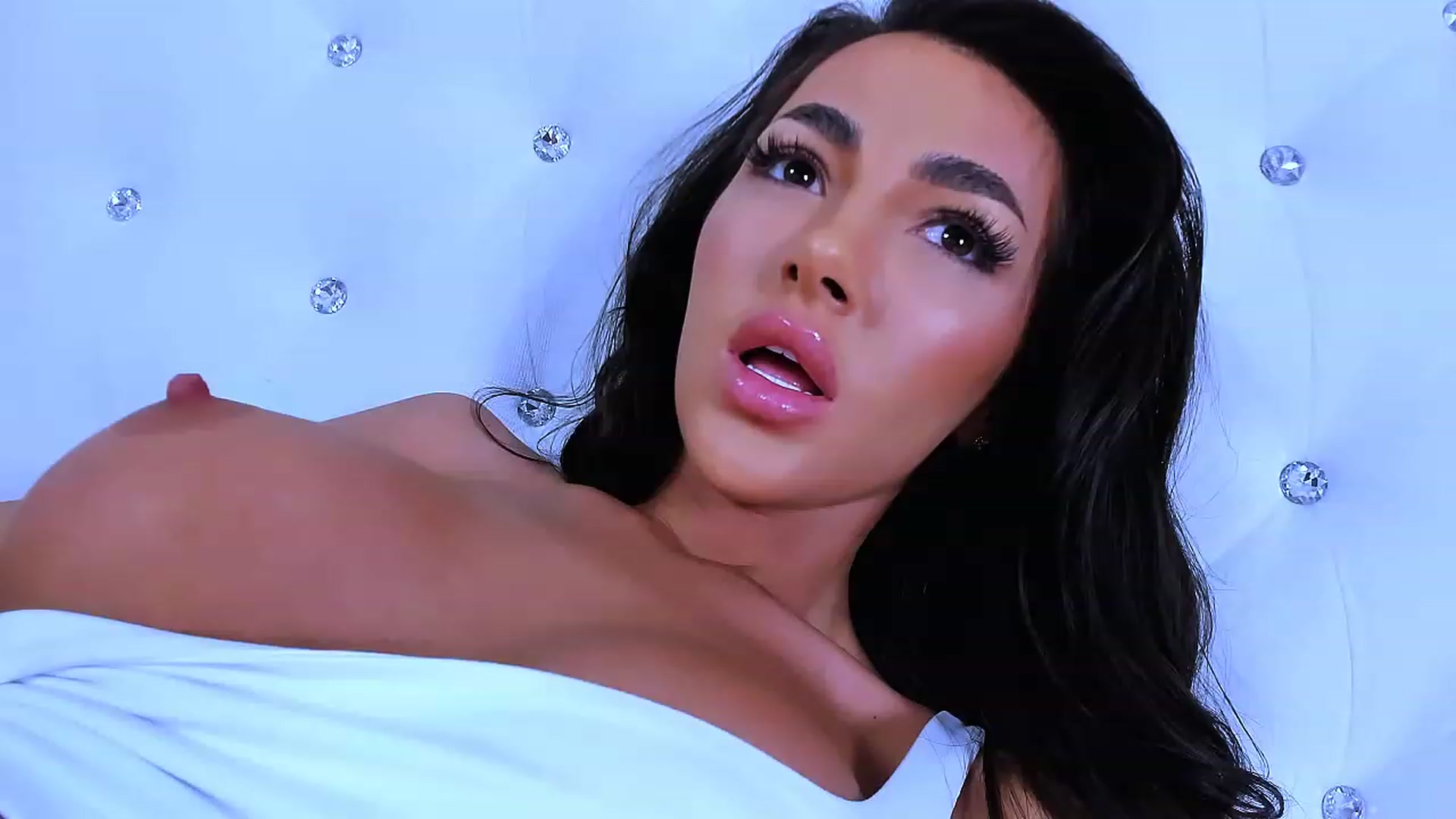 Gallery image thumbnail from Joyxs's myfreecams stream on, 05/19/2023, 19:04 image 9 of 20