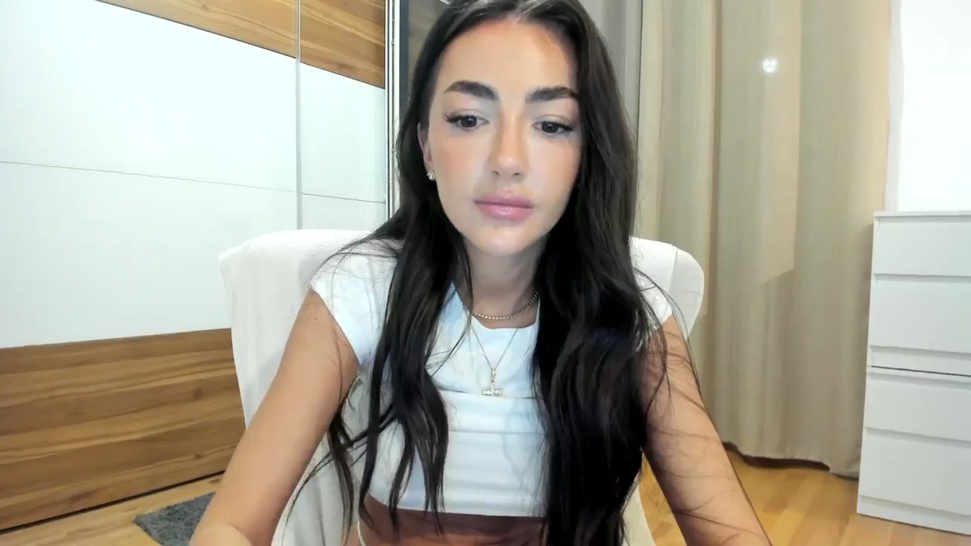 Gallery image thumbnail from Joyxs's myfreecams stream on, 06/10/2024, 24:09 image 19 of 20