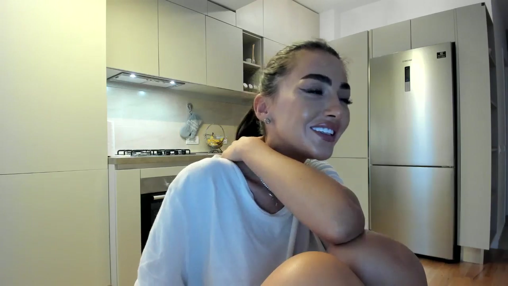 Gallery image thumbnail from Joyxs's myfreecams stream on, 10/24/2024, 15:16 image 3 of 20