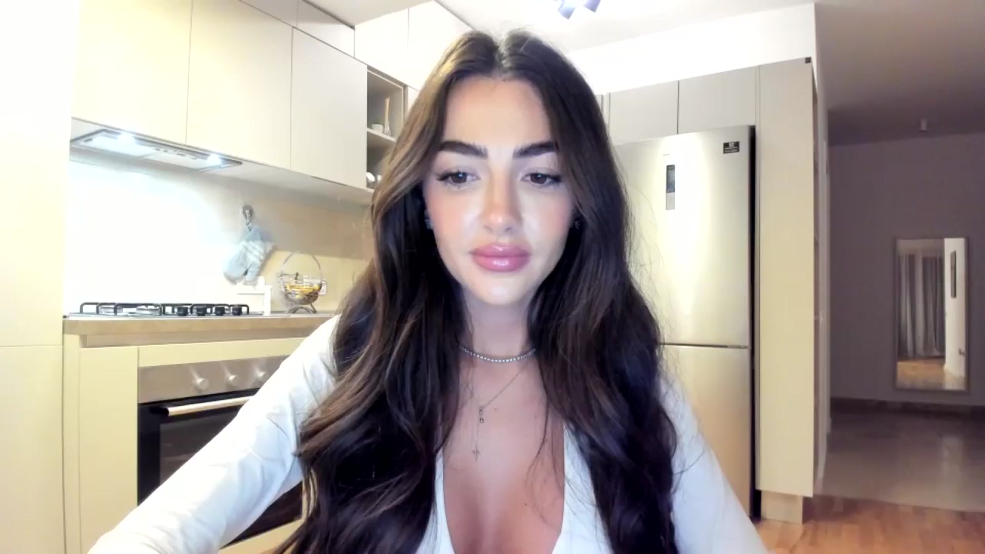 Gallery image thumbnail from Joyxs's myfreecams stream on, 10/28/2024, 24:40 image 9 of 20