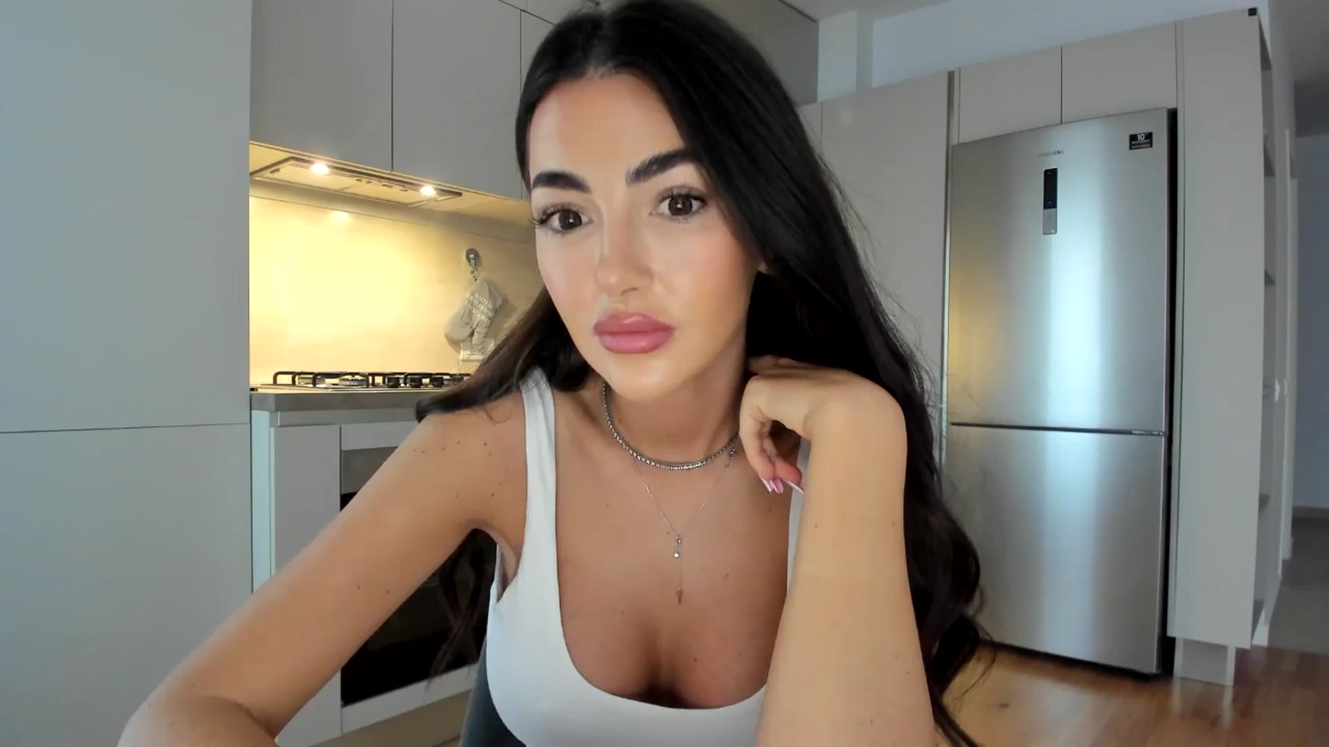 Gallery image thumbnail from Joyxs's myfreecams stream on, 10/28/2024, 14:55 image 4 of 20