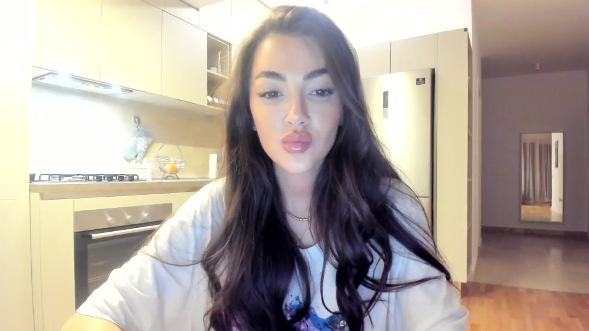 Gallery image thumbnail from Joyxs's myfreecams stream on, 10/29/2024, 23:41 image 15 of 20